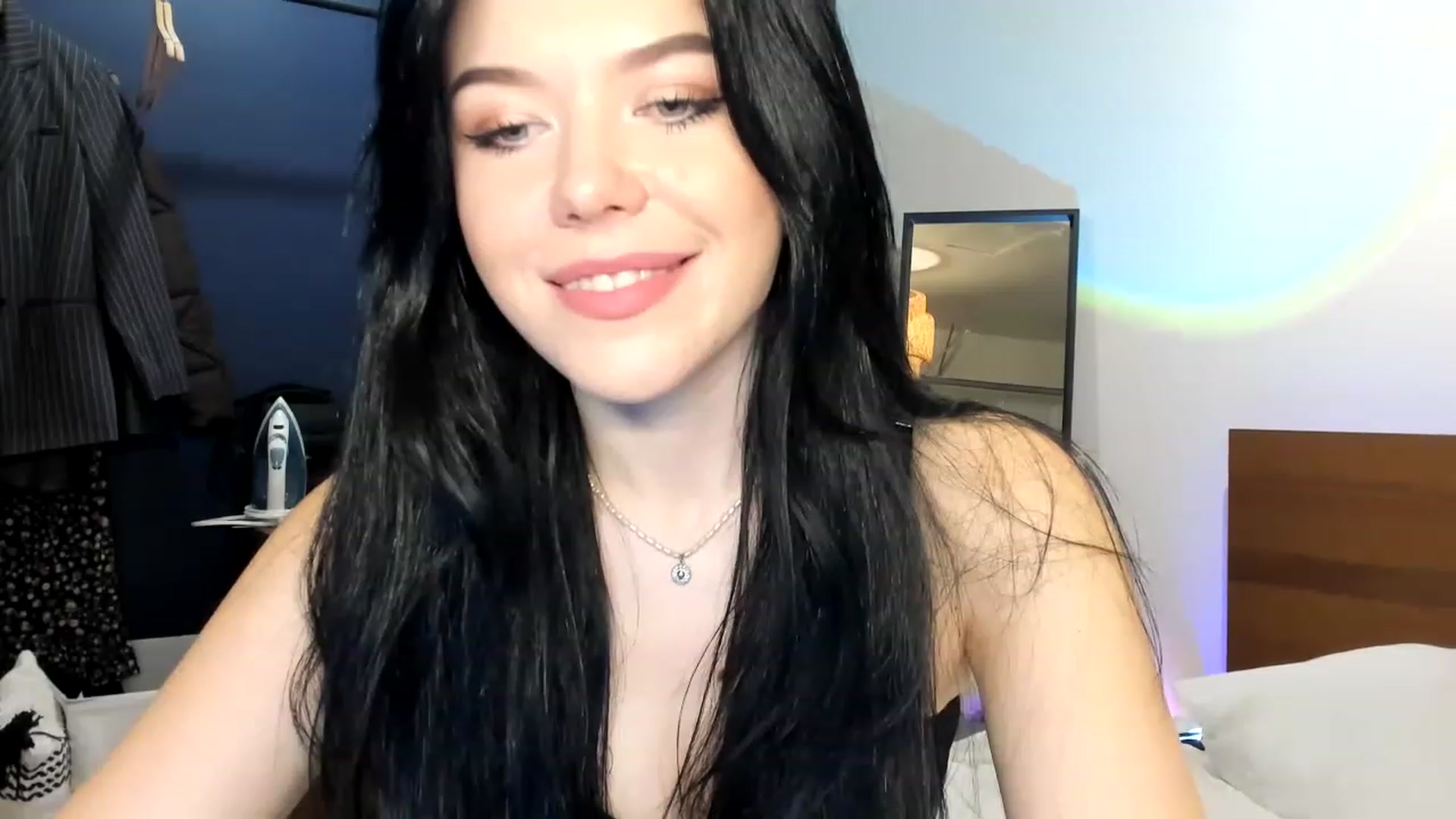 Gallery image thumbnail from Nancy_Morris's myfreecams stream on, 04/30/2023, 04:20 image 2 of 20