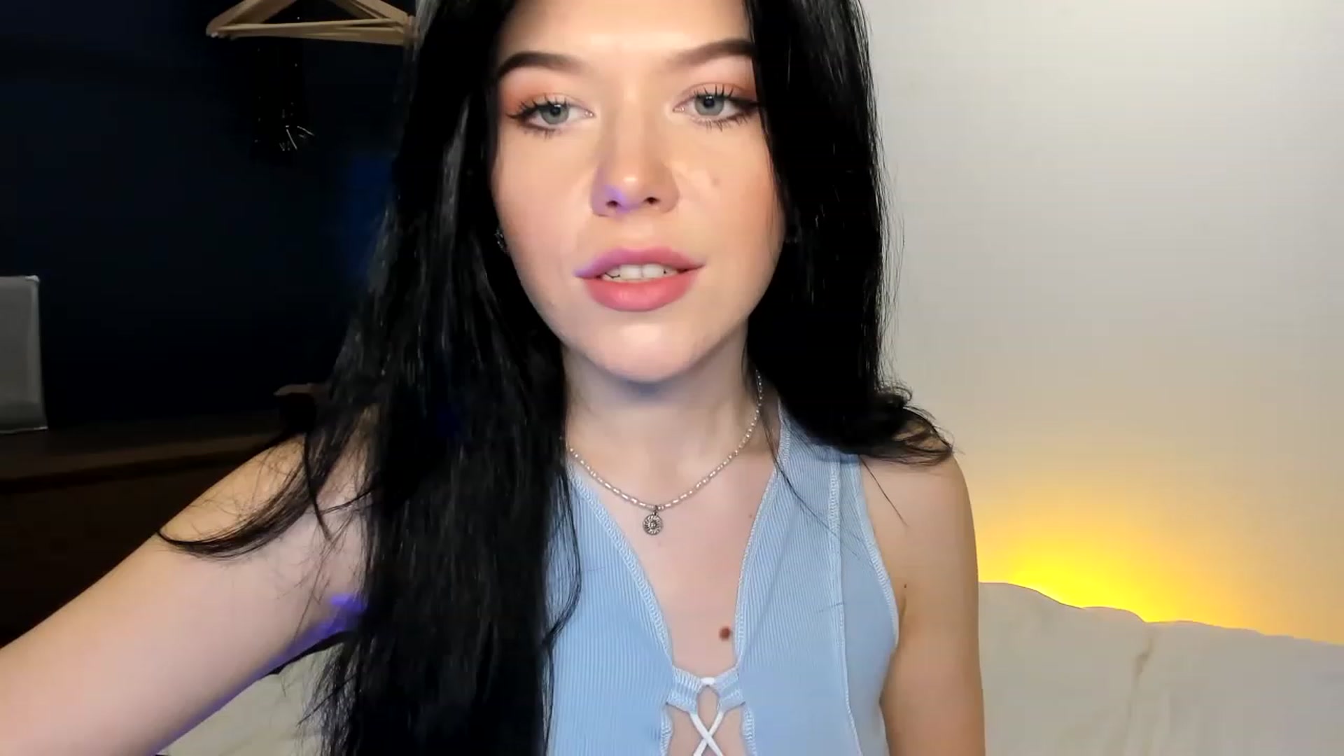 Gallery image thumbnail from Nancy_Morris's myfreecams stream on, 05/01/2023, 24:52 image 4 of 20
