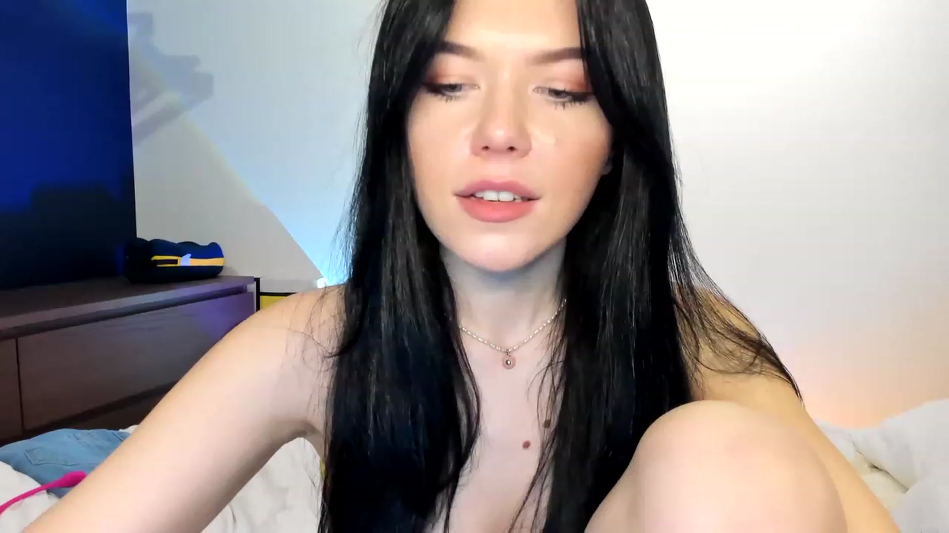 Gallery image thumbnail from Nancy_Morris's myfreecams stream on, 05/04/2023, 24:50 image 17 of 20