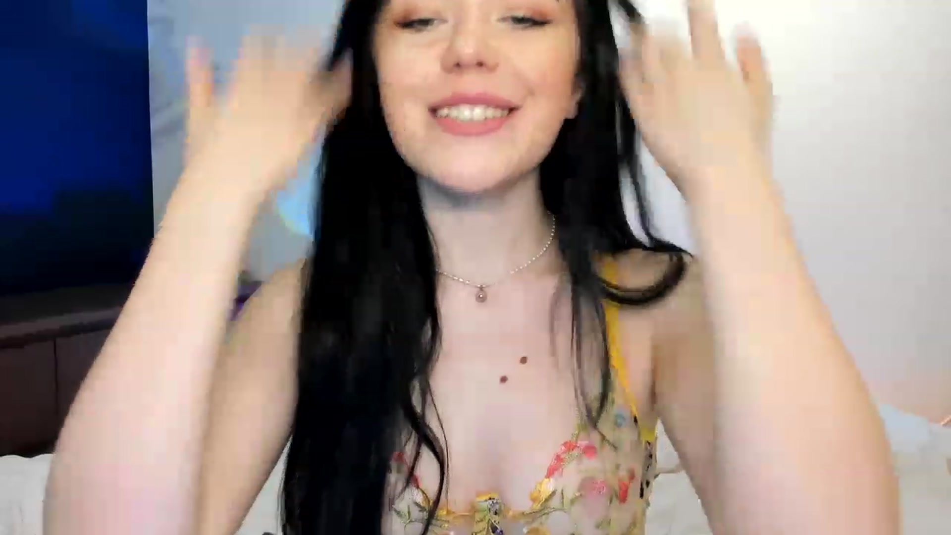 Gallery image thumbnail from Nancy_Morris's myfreecams stream on, 05/04/2023, 01:29 image 7 of 20