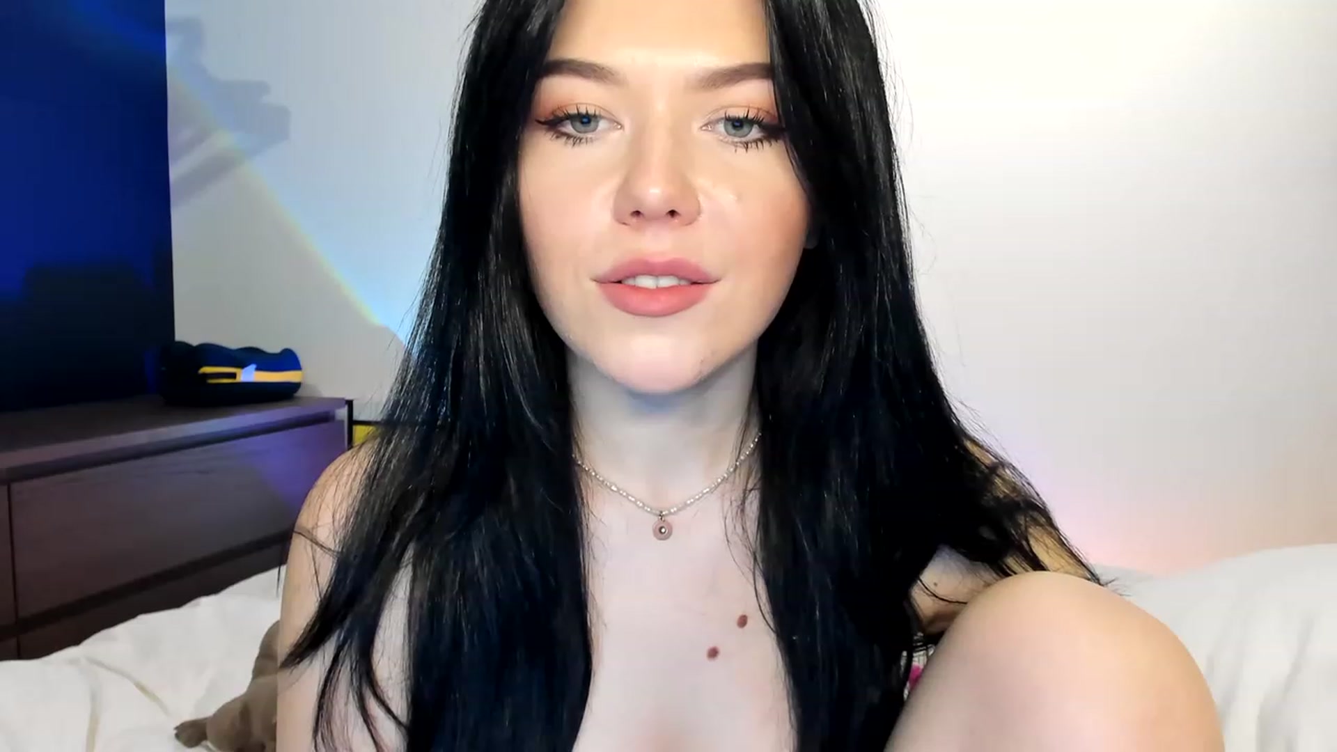 Gallery image thumbnail from Nancy_Morris's myfreecams stream on, 05/04/2023, 01:29 image 11 of 20