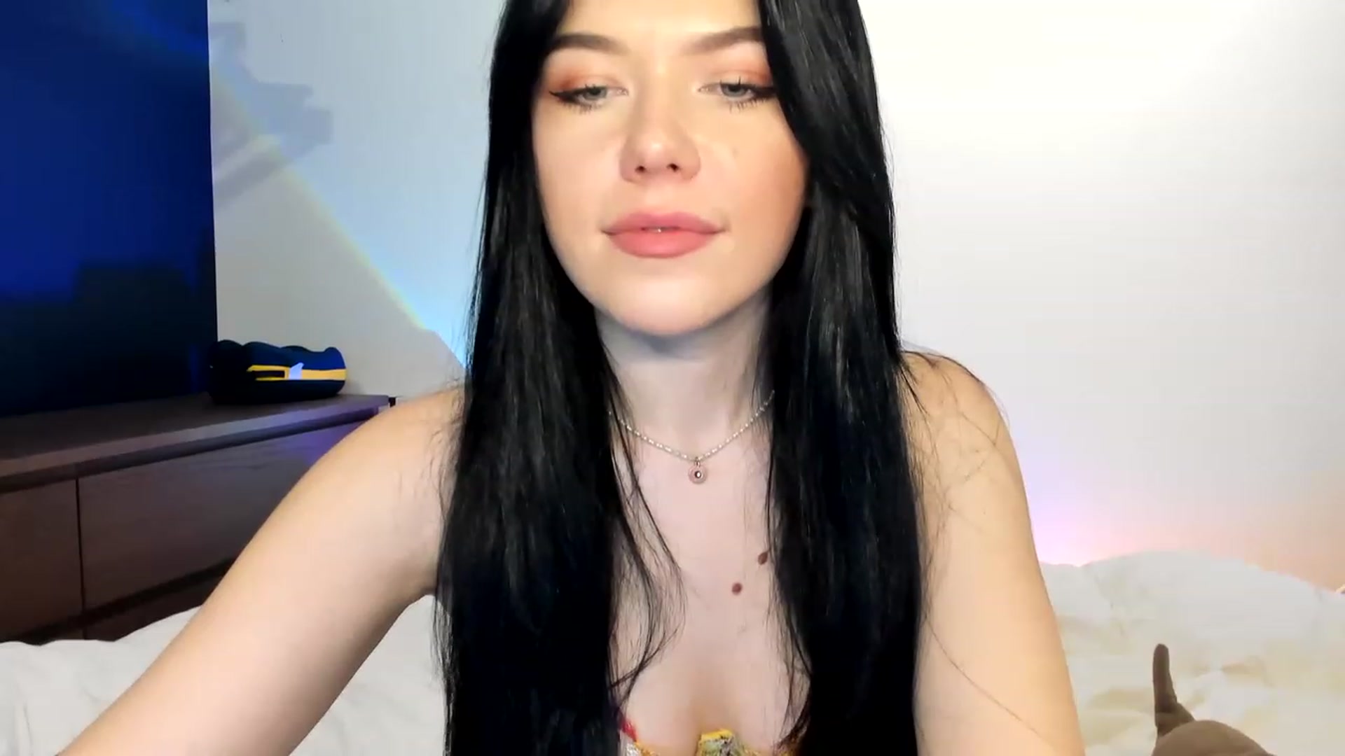 Gallery image thumbnail from Nancy_Morris's myfreecams stream on, 05/04/2023, 01:29 image 4 of 20