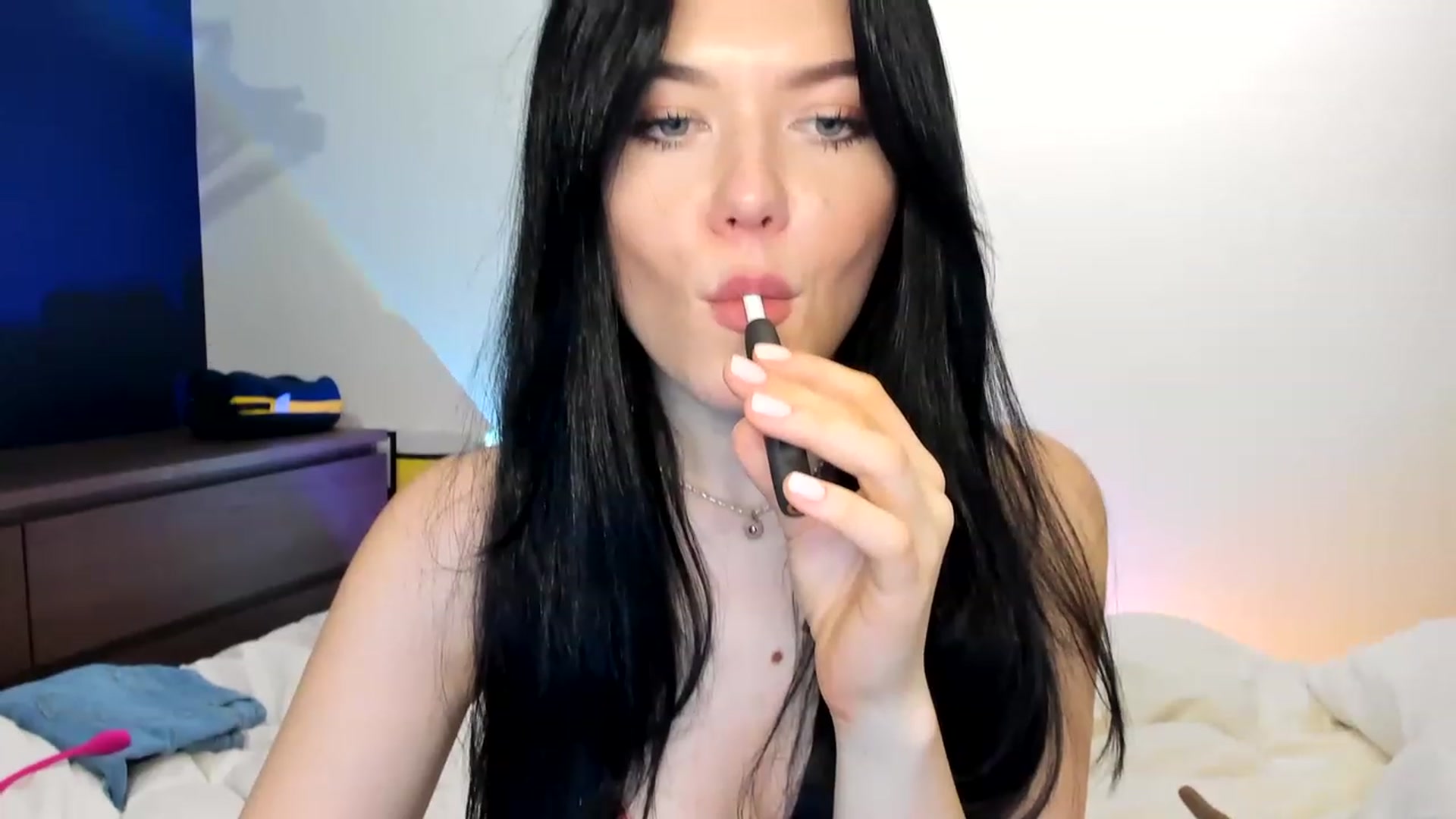 Gallery image thumbnail from Nancy_Morris's myfreecams stream on, 05/04/2023, 01:29 image 14 of 20
