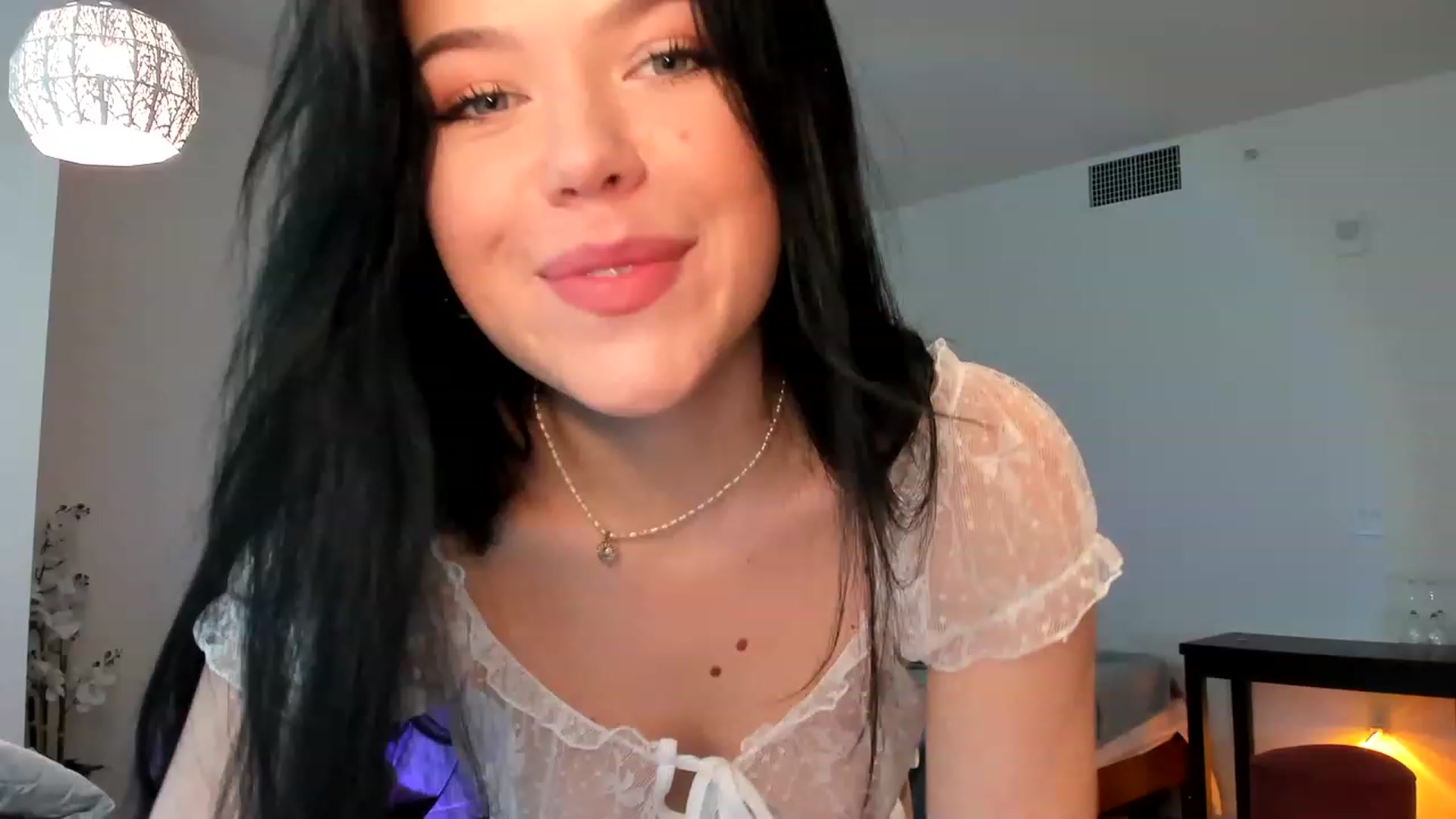 Gallery image thumbnail from Nancy_Morris's myfreecams stream on, 05/05/2023, 23:26 image 15 of 20