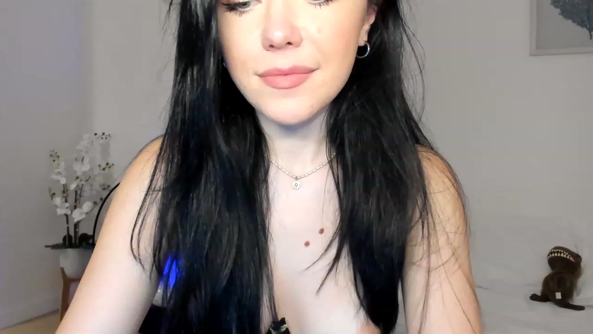 Gallery image thumbnail from Nancy_Morris's myfreecams stream on, 05/07/2023, 04:04 image 17 of 20