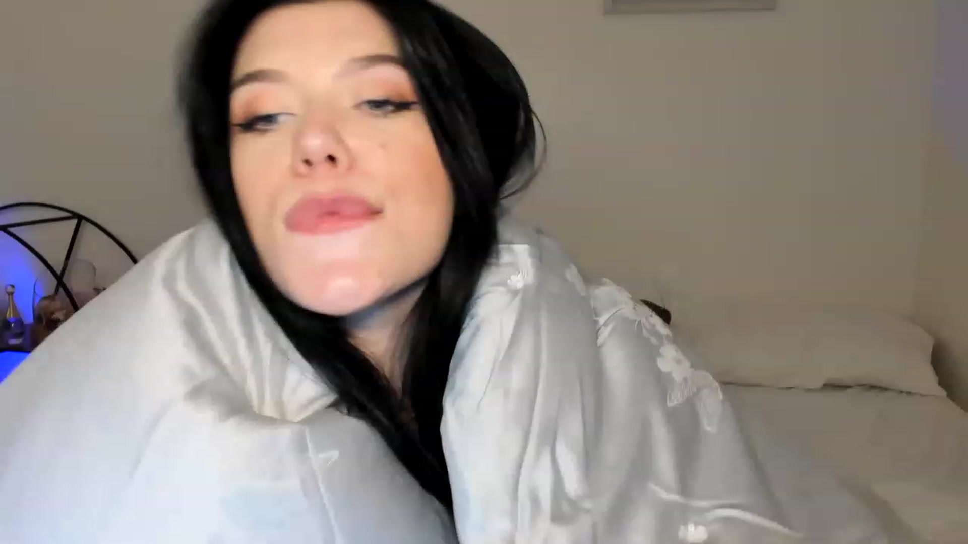 Gallery image thumbnail from Nancy_Morris's myfreecams stream on, 05/07/2023, 04:59 image 20 of 20