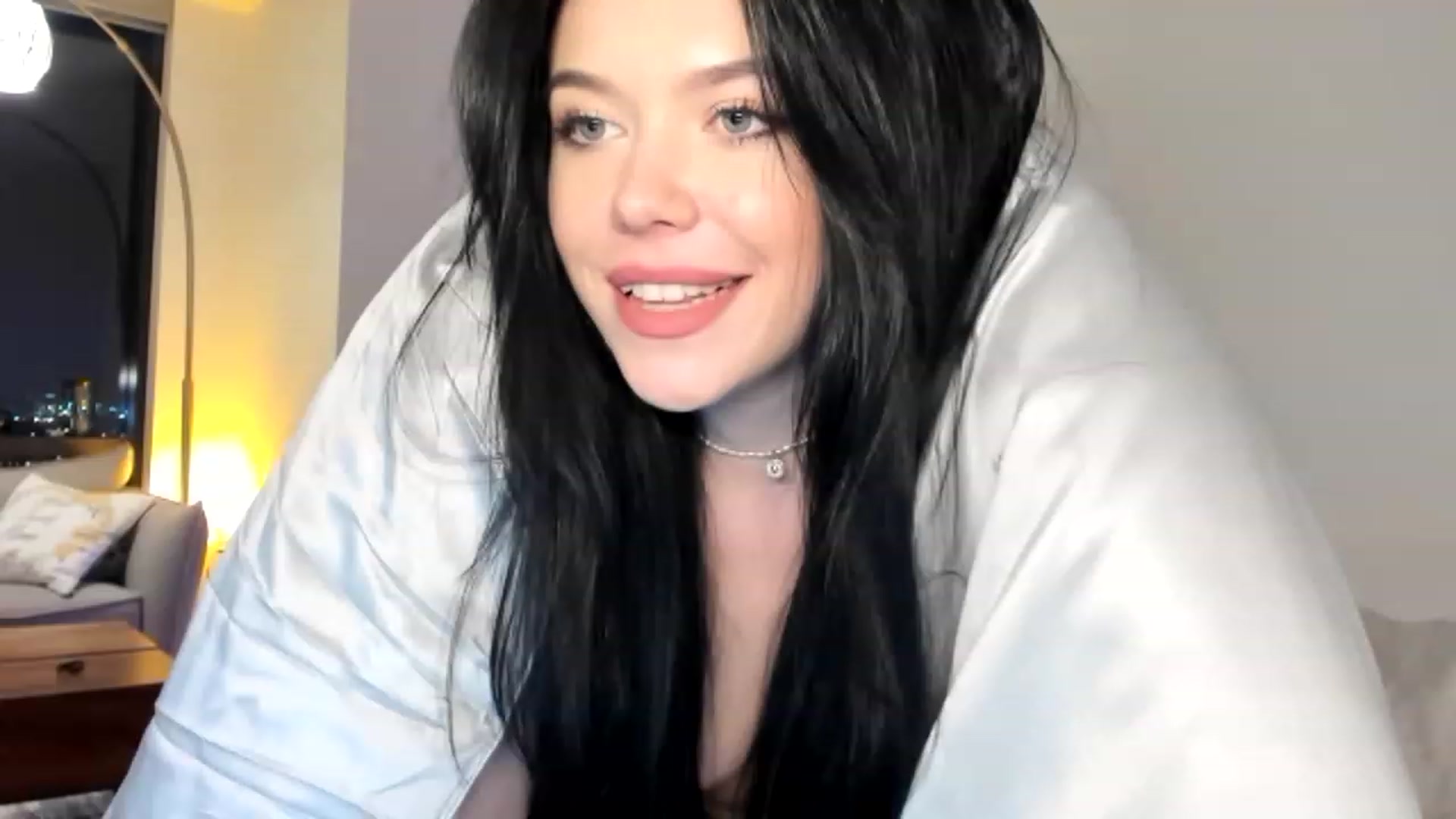 Gallery image thumbnail from Nancy_Morris's myfreecams stream on, 05/07/2023, 06:41 image 4 of 20