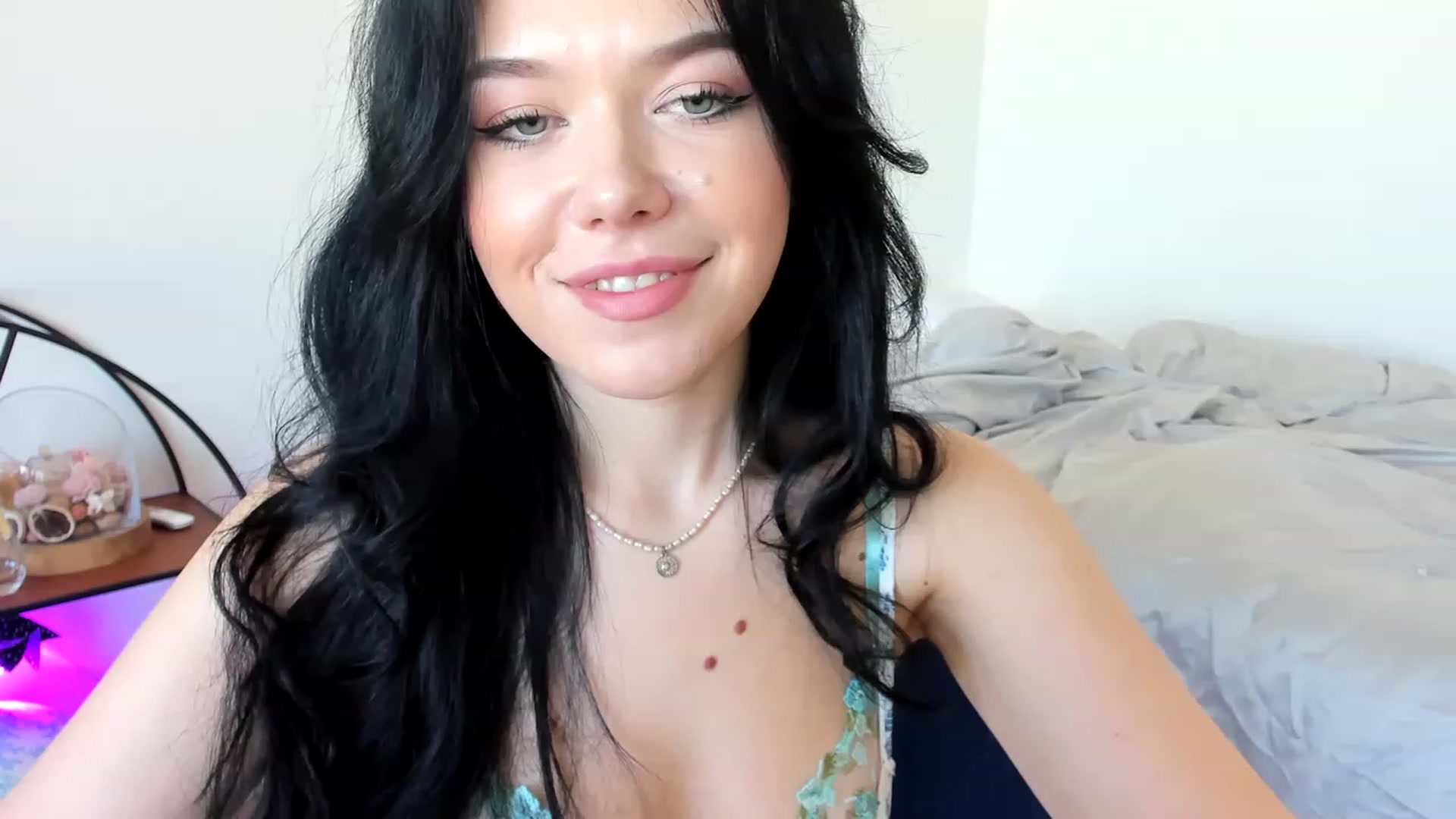 Gallery image thumbnail from Nancy_Morris's myfreecams stream on, 05/09/2023, 24:00 image 2 of 20