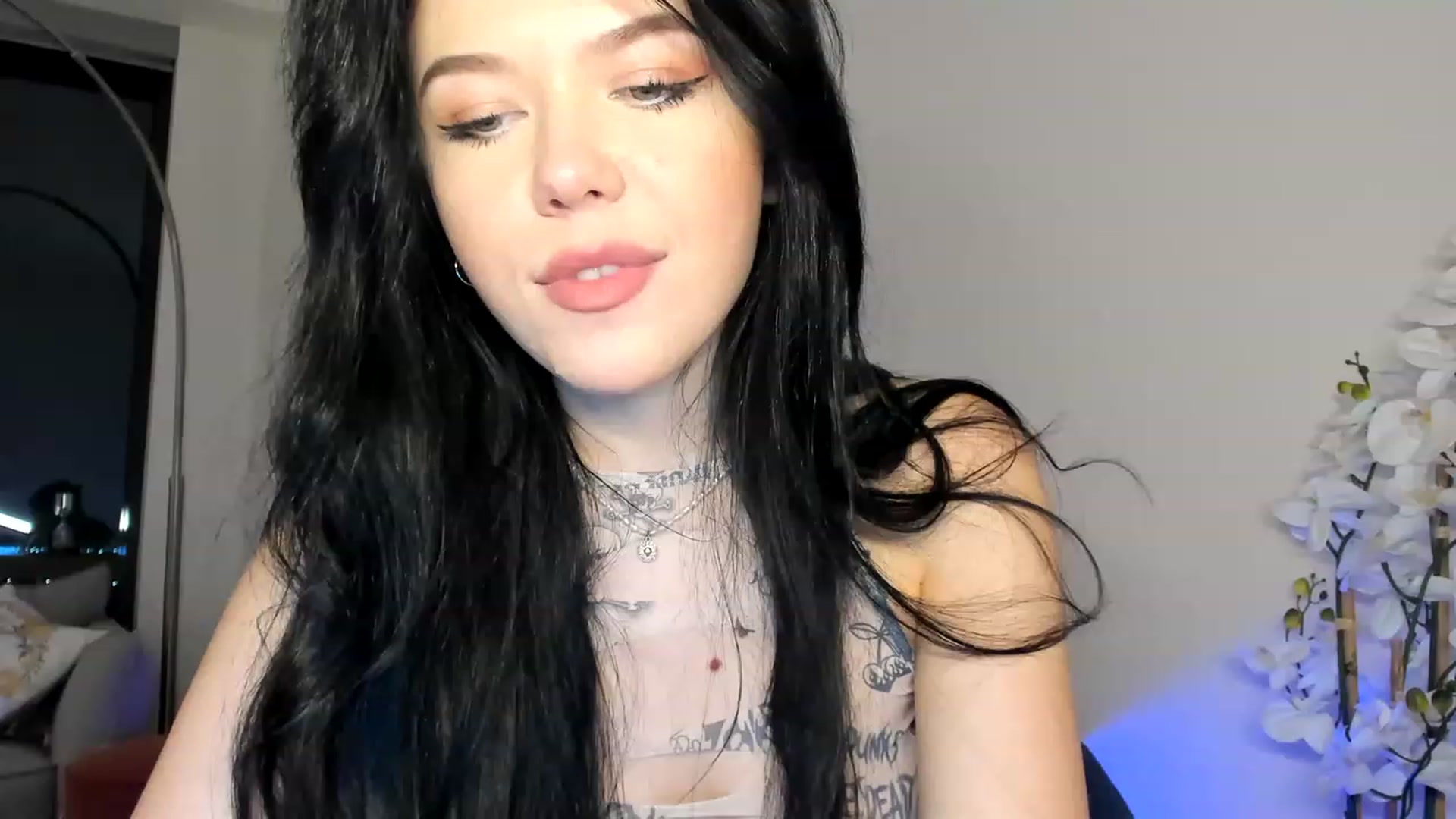 Gallery image thumbnail from Nancy_Morris's myfreecams stream on, 05/09/2023, 06:52 image 10 of 20