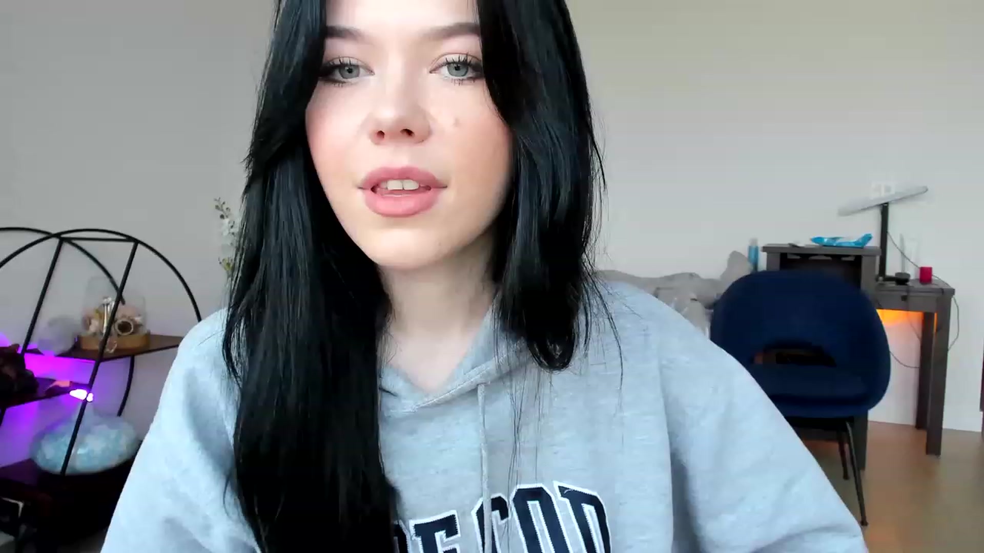 Gallery image thumbnail from Nancy_Morris's myfreecams stream on, 05/10/2023, 24:02 image 4 of 20