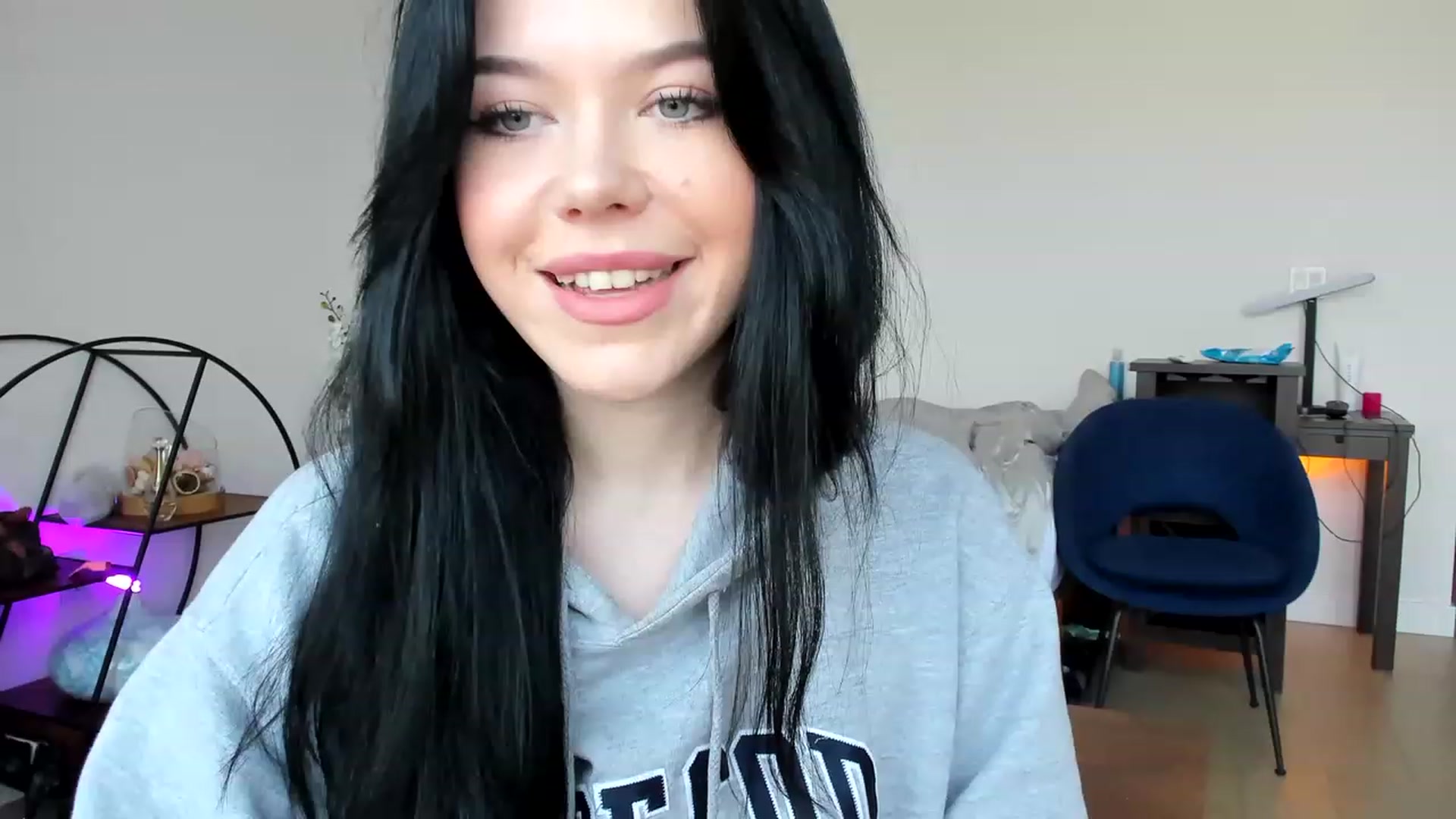 Gallery image thumbnail from Nancy_Morris's myfreecams stream on, 05/10/2023, 24:02 image 3 of 20