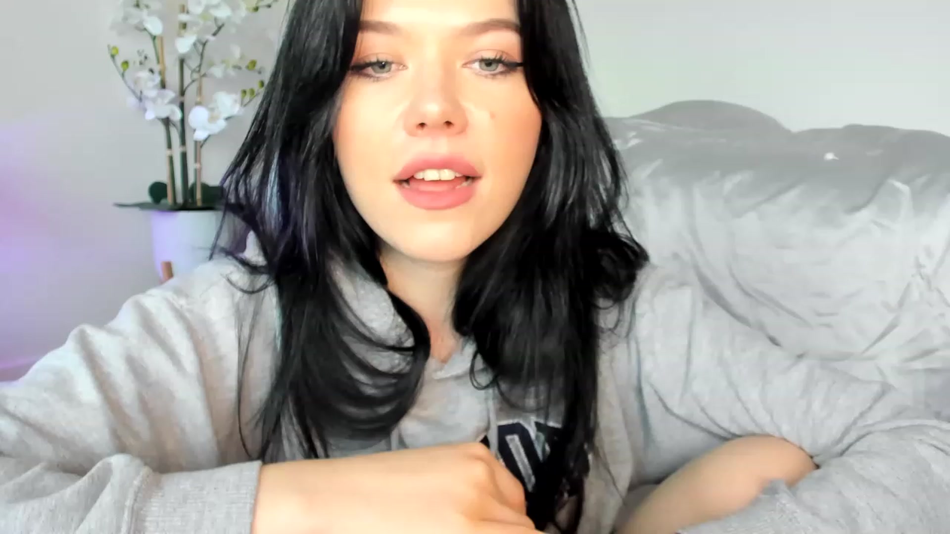 Gallery image thumbnail from Nancy_Morris's myfreecams stream on, 05/10/2023, 02:17 image 20 of 20
