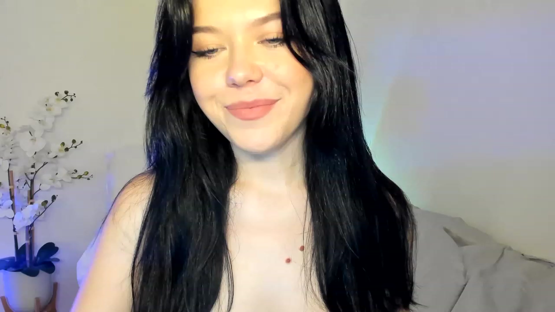 Gallery image thumbnail from Nancy_Morris's myfreecams stream on, 05/10/2023, 06:15 image 1 of 20