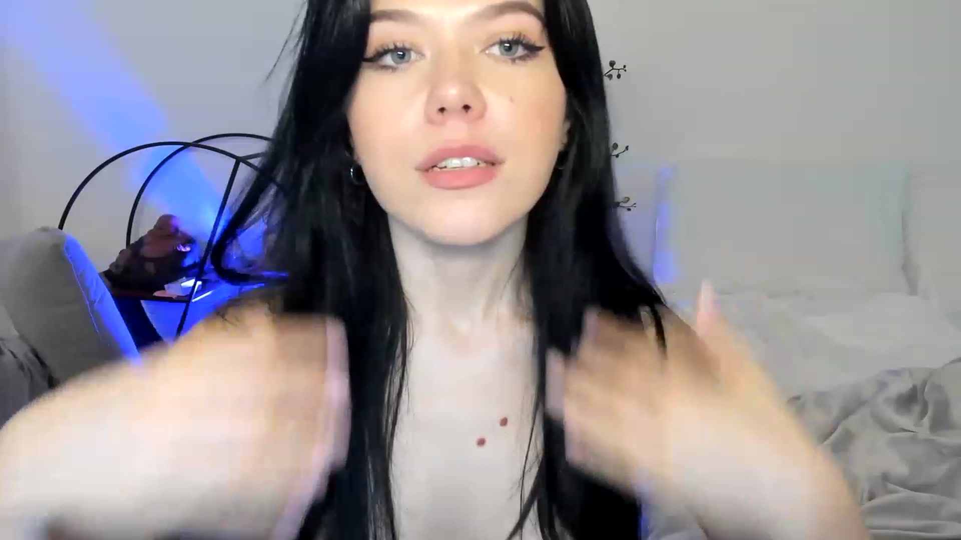 Gallery image thumbnail from Nancy_Morris's myfreecams stream on, 05/10/2023, 06:15 image 19 of 20