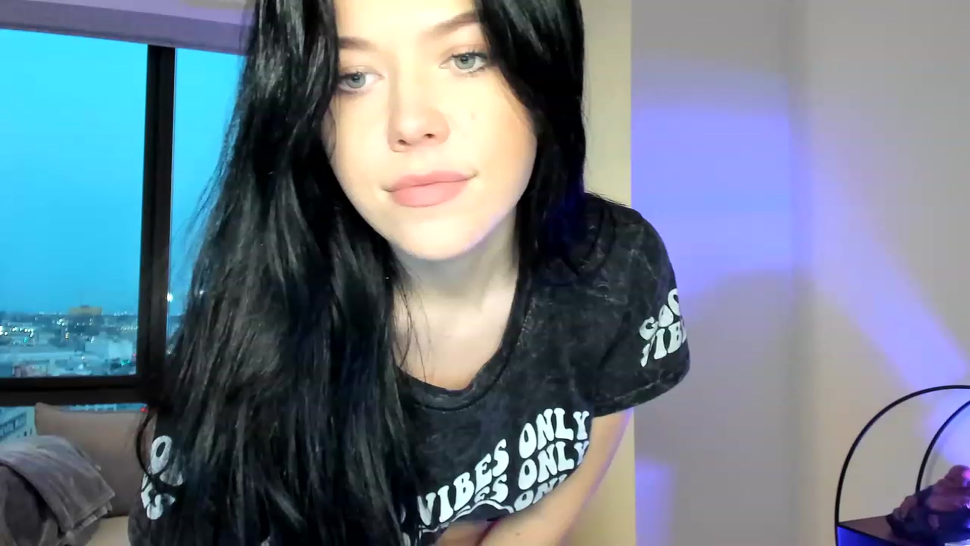 Gallery image thumbnail from Nancy_Morris's myfreecams stream on, 05/12/2023, 03:19 image 17 of 20