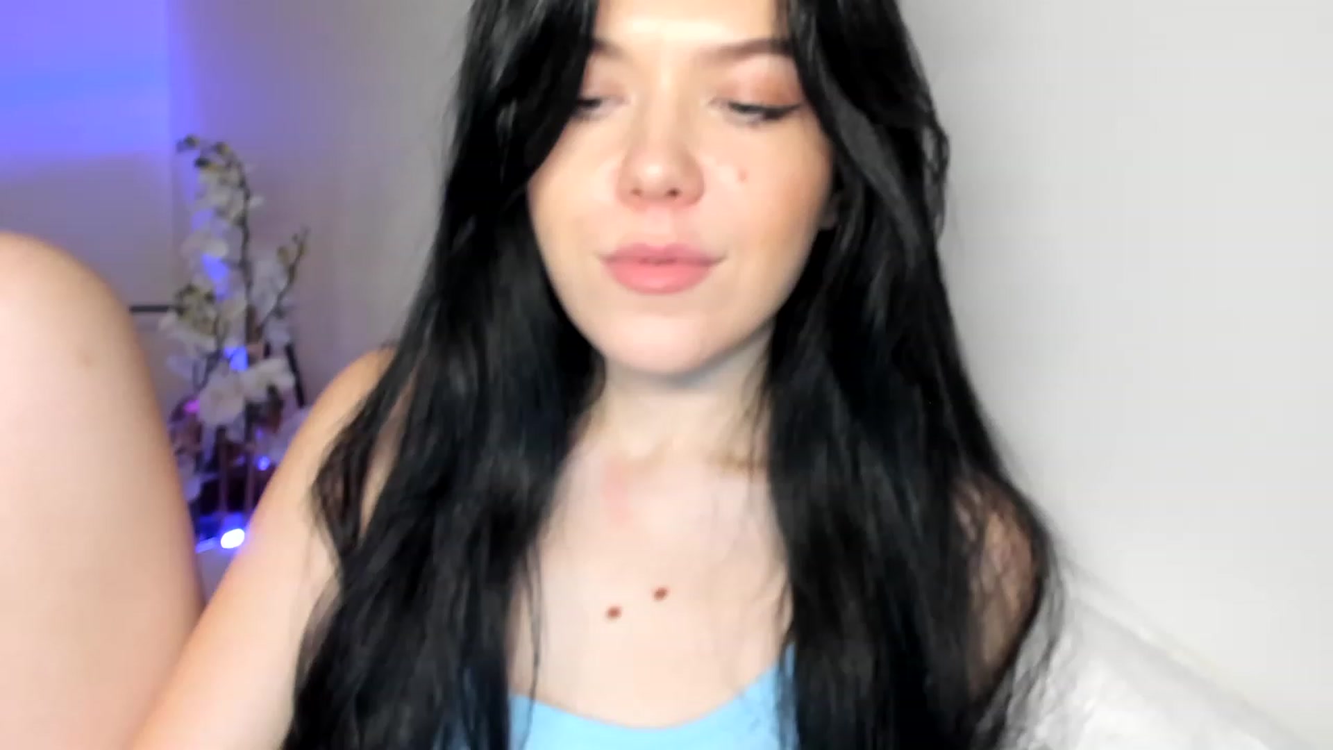 Gallery image thumbnail from Nancy_Morris's myfreecams stream on, 05/12/2023, 06:12 image 6 of 20