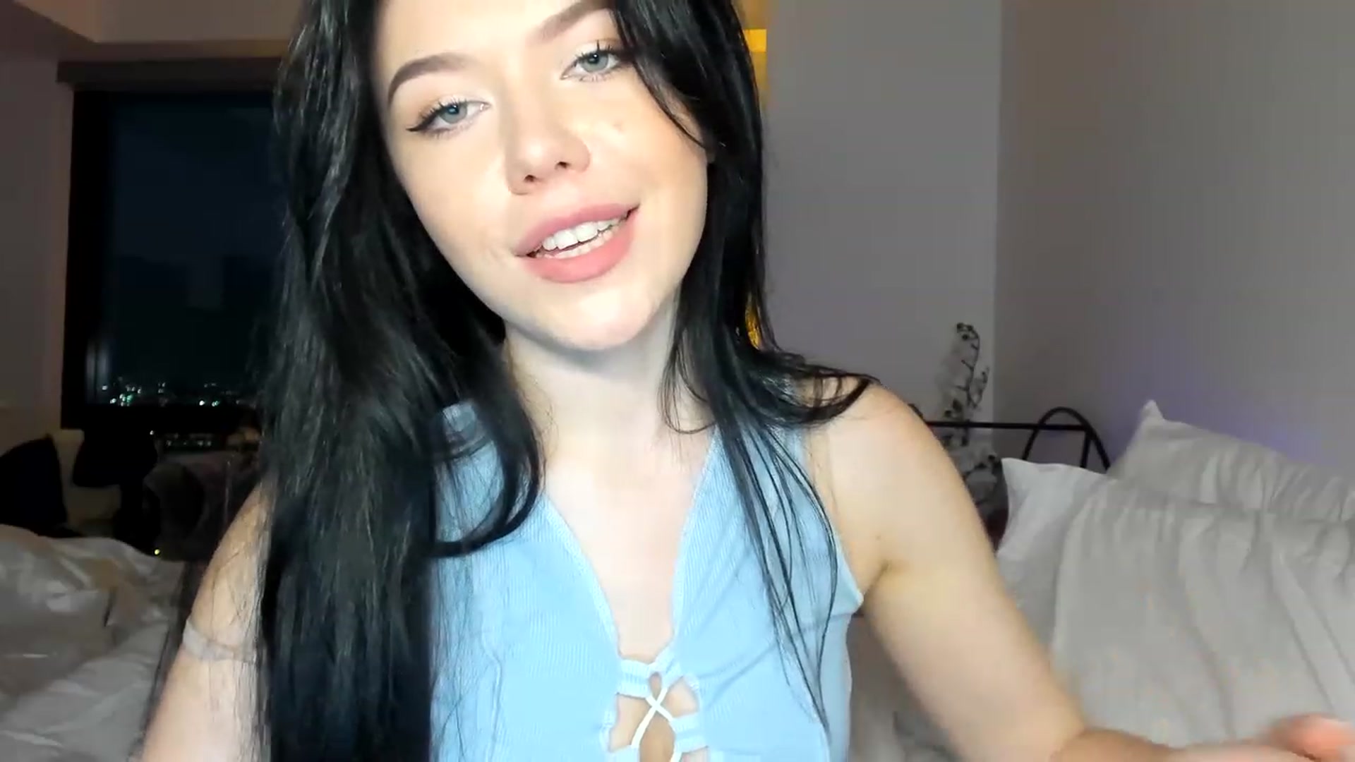Gallery image thumbnail from Nancy_Morris's myfreecams stream on, 05/13/2023, 04:35 image 6 of 20