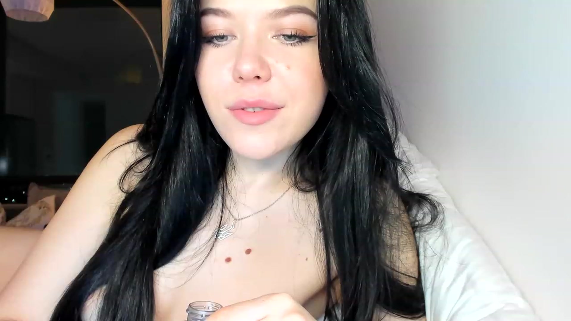 Gallery image thumbnail from Nancy_Morris's myfreecams stream on, 05/14/2023, 08:37 image 19 of 20