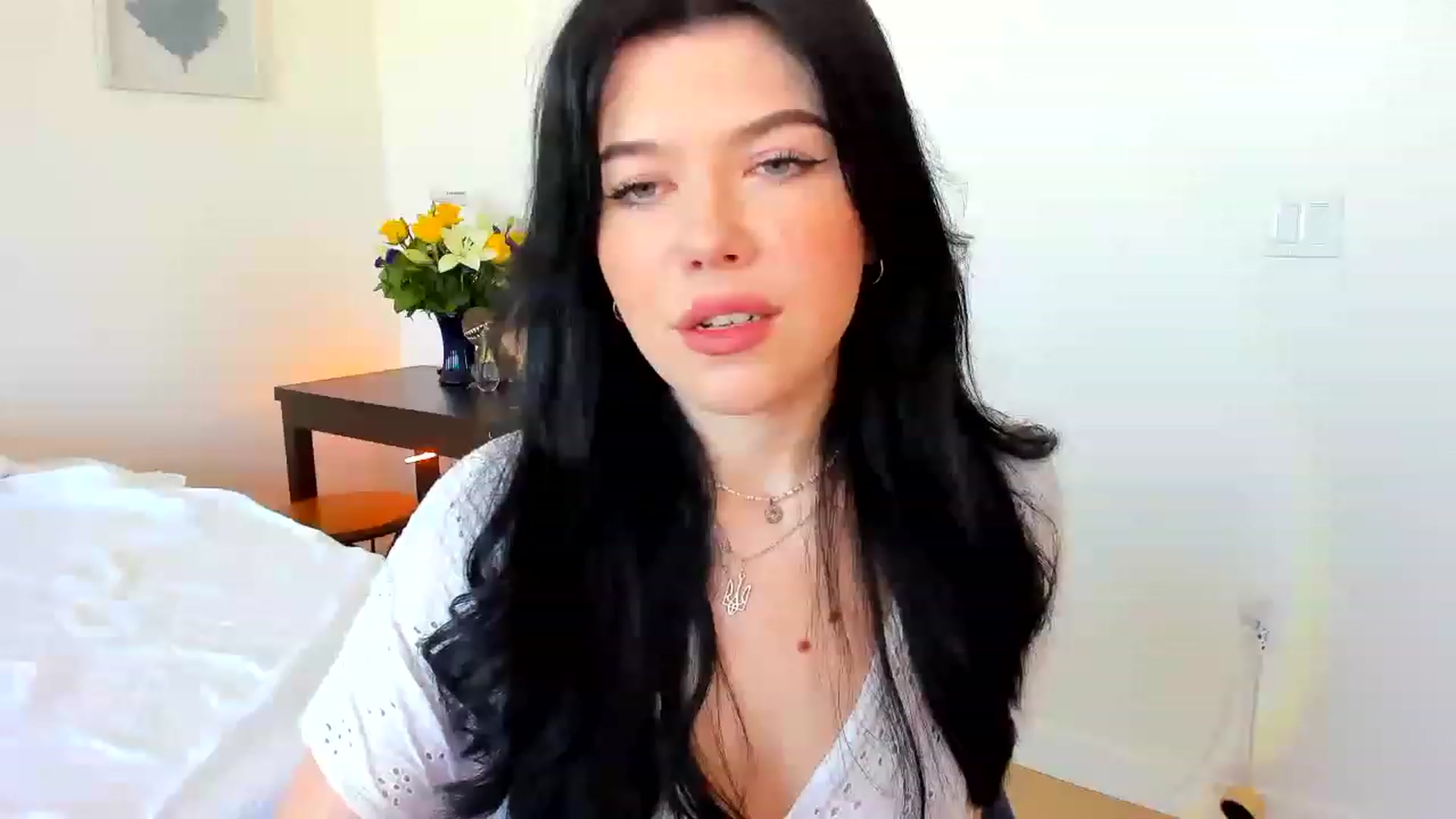 Gallery image thumbnail from Nancy_Morris's myfreecams stream on, 05/18/2023, 01:22 image 1 of 20