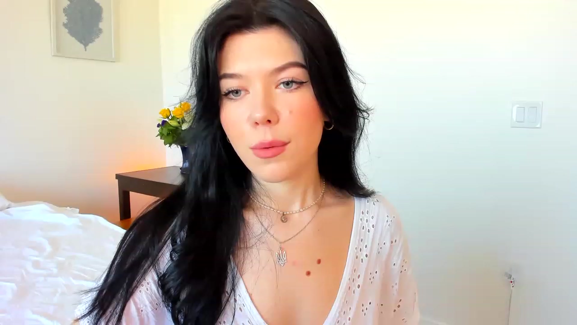 Gallery image thumbnail from Nancy_Morris's myfreecams stream on, 05/18/2023, 01:22 image 10 of 20