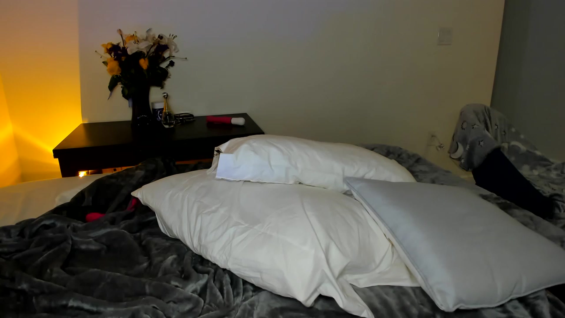Gallery image thumbnail from Nancy_Morris's myfreecams stream on, 05/25/2023, 06:40 image 4 of 20