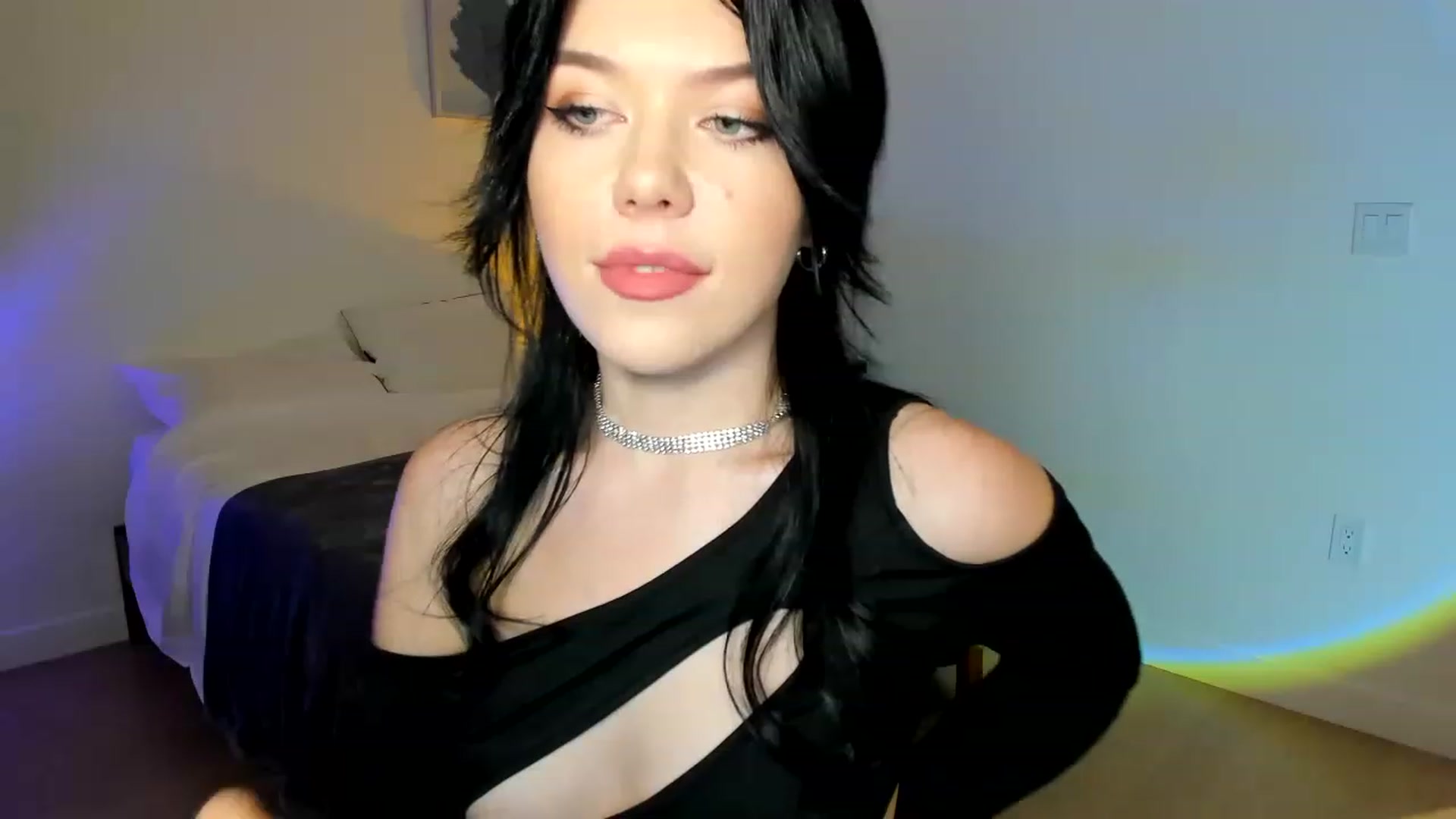 Gallery image thumbnail from Nancy_Morris's myfreecams stream on, 05/26/2023, 04:27 image 5 of 20