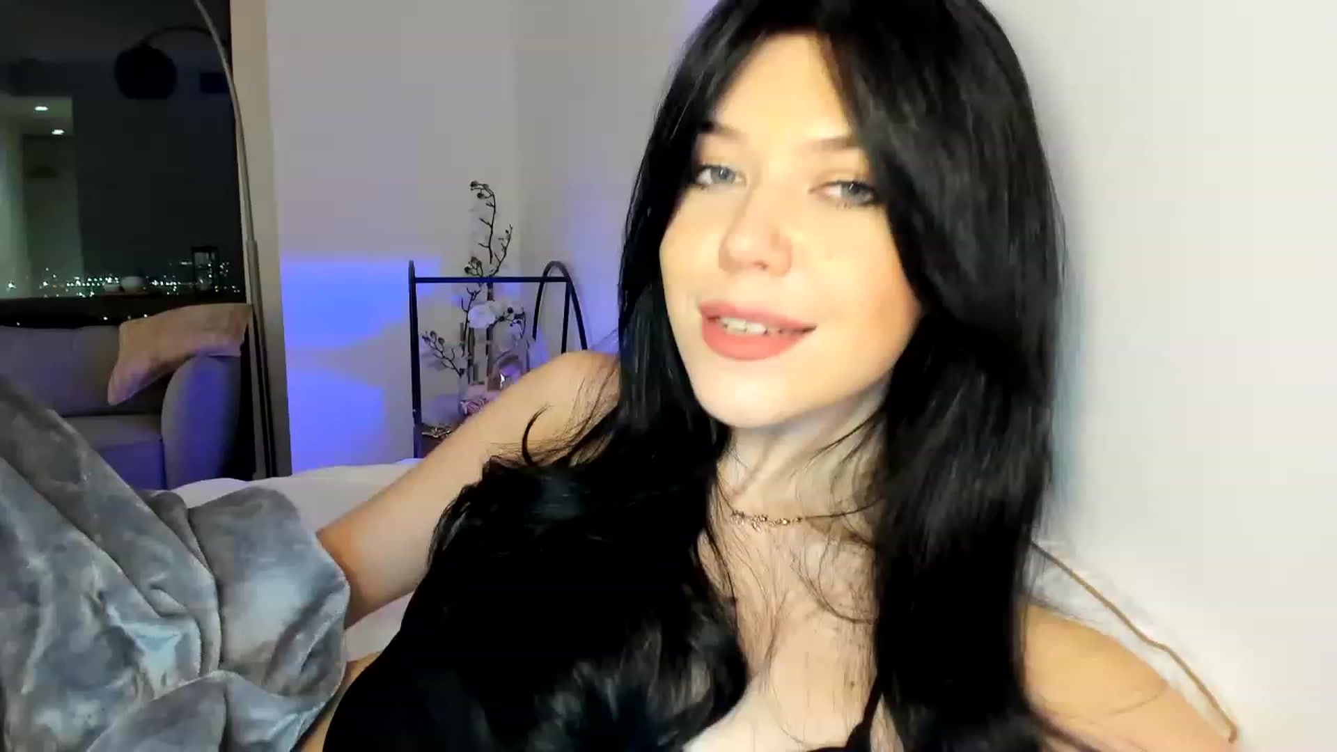 Gallery image thumbnail from Nancy_Morris's myfreecams stream on, 05/27/2023, 07:22 image 3 of 20
