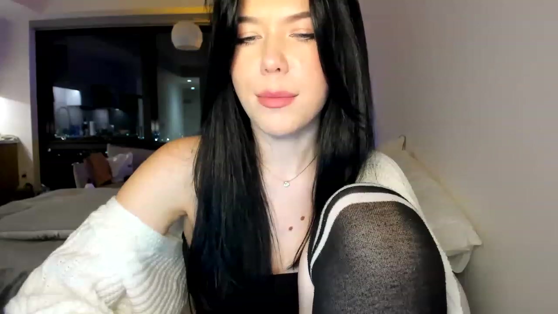 Gallery image thumbnail from Nancy_Morris's myfreecams stream on, 05/28/2023, 06:41 image 16 of 20