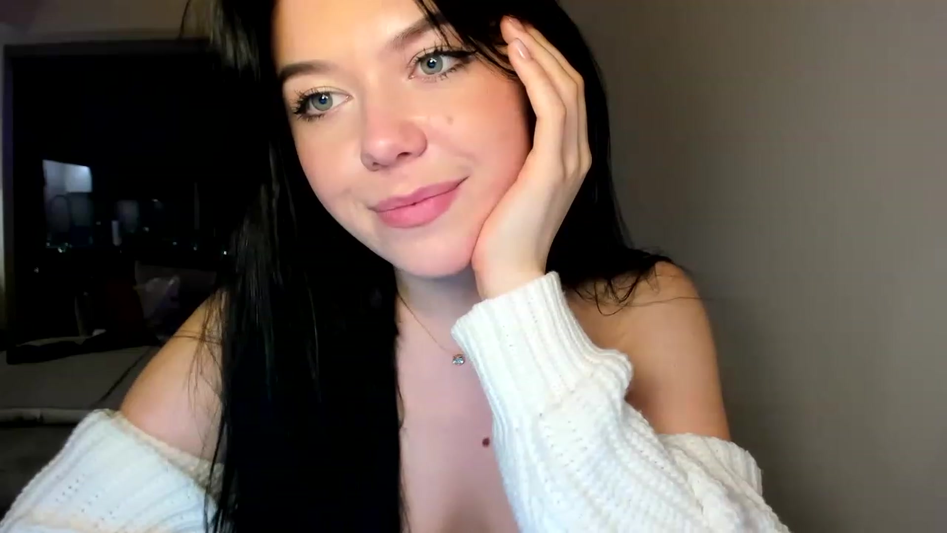 Gallery image thumbnail from Nancy_Morris's myfreecams stream on, 05/28/2023, 08:04 image 18 of 20