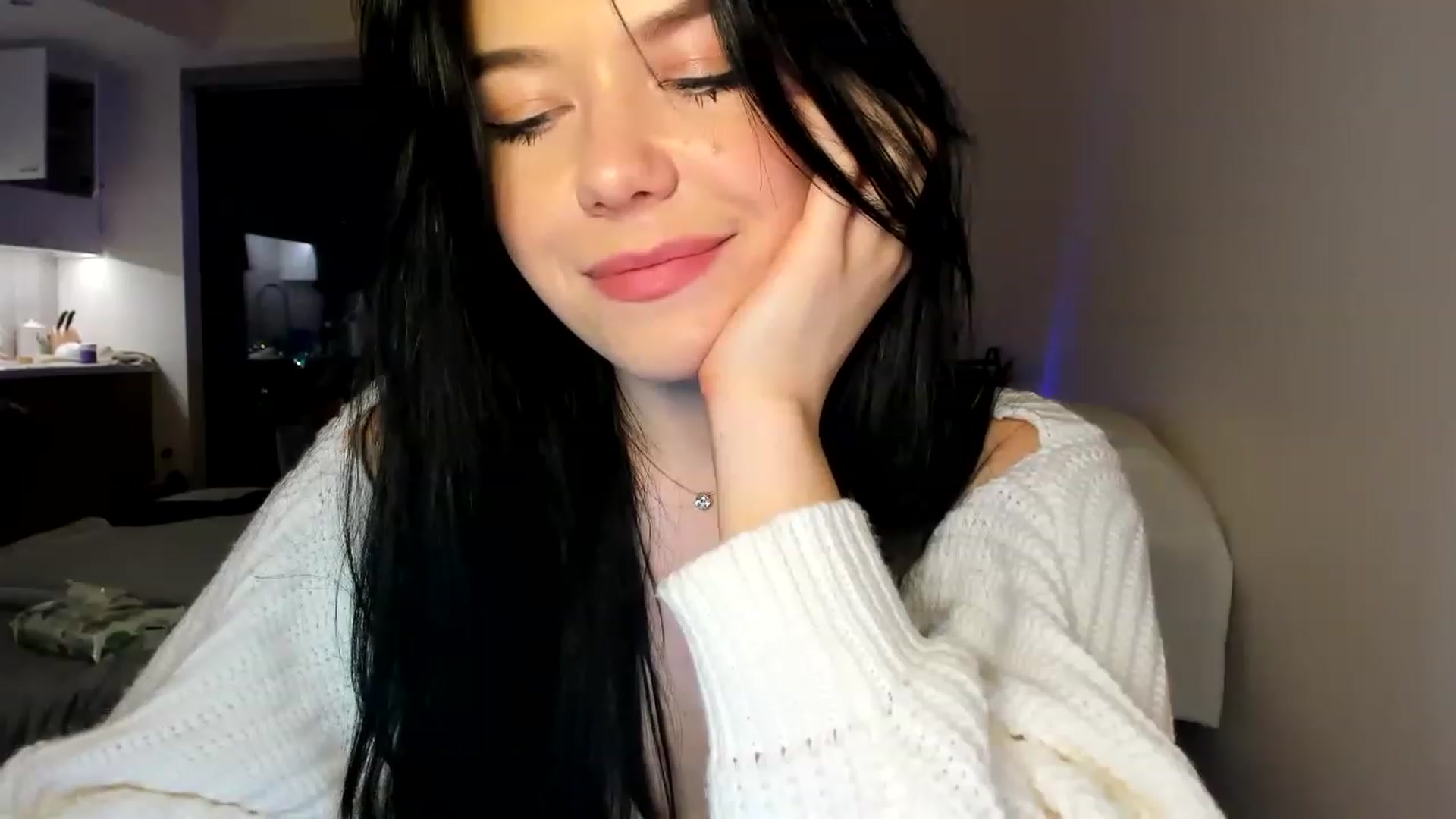 Gallery image thumbnail from Nancy_Morris's myfreecams stream on, 05/28/2023, 10:21 image 16 of 20