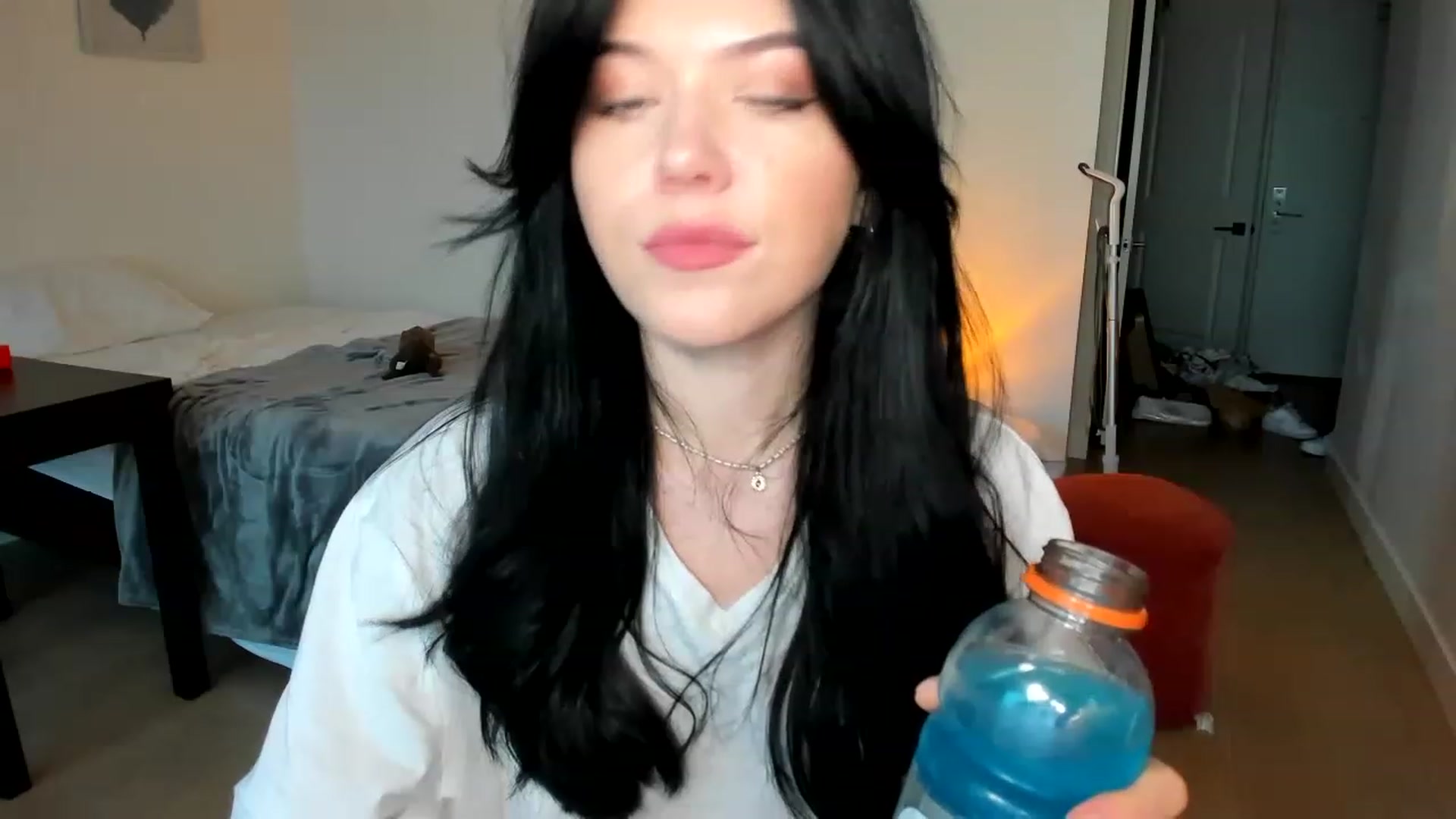 Gallery image thumbnail from Nancy_Morris's myfreecams stream on, 05/29/2023, 02:57 image 17 of 20