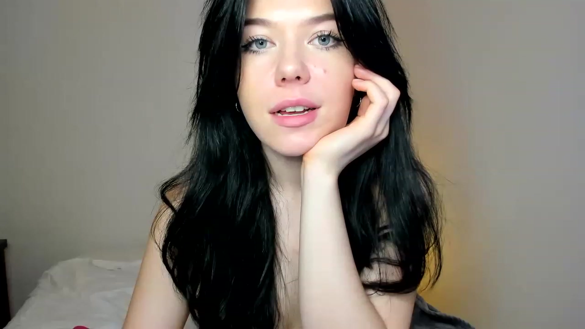 Gallery image thumbnail from Nancy_Morris's myfreecams stream on, 05/30/2023, 08:41 image 19 of 20