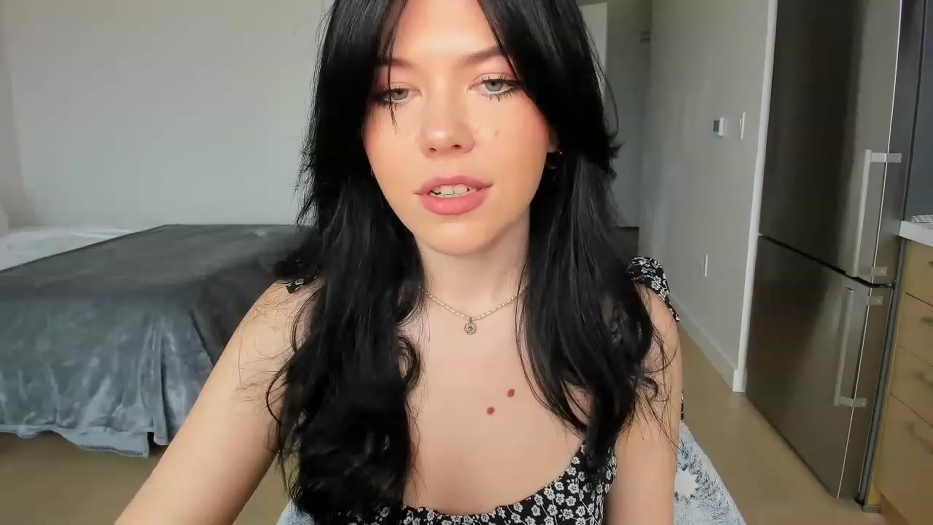 Gallery image thumbnail from Nancy_Morris's myfreecams stream on, 05/31/2023, 01:26 image 10 of 20