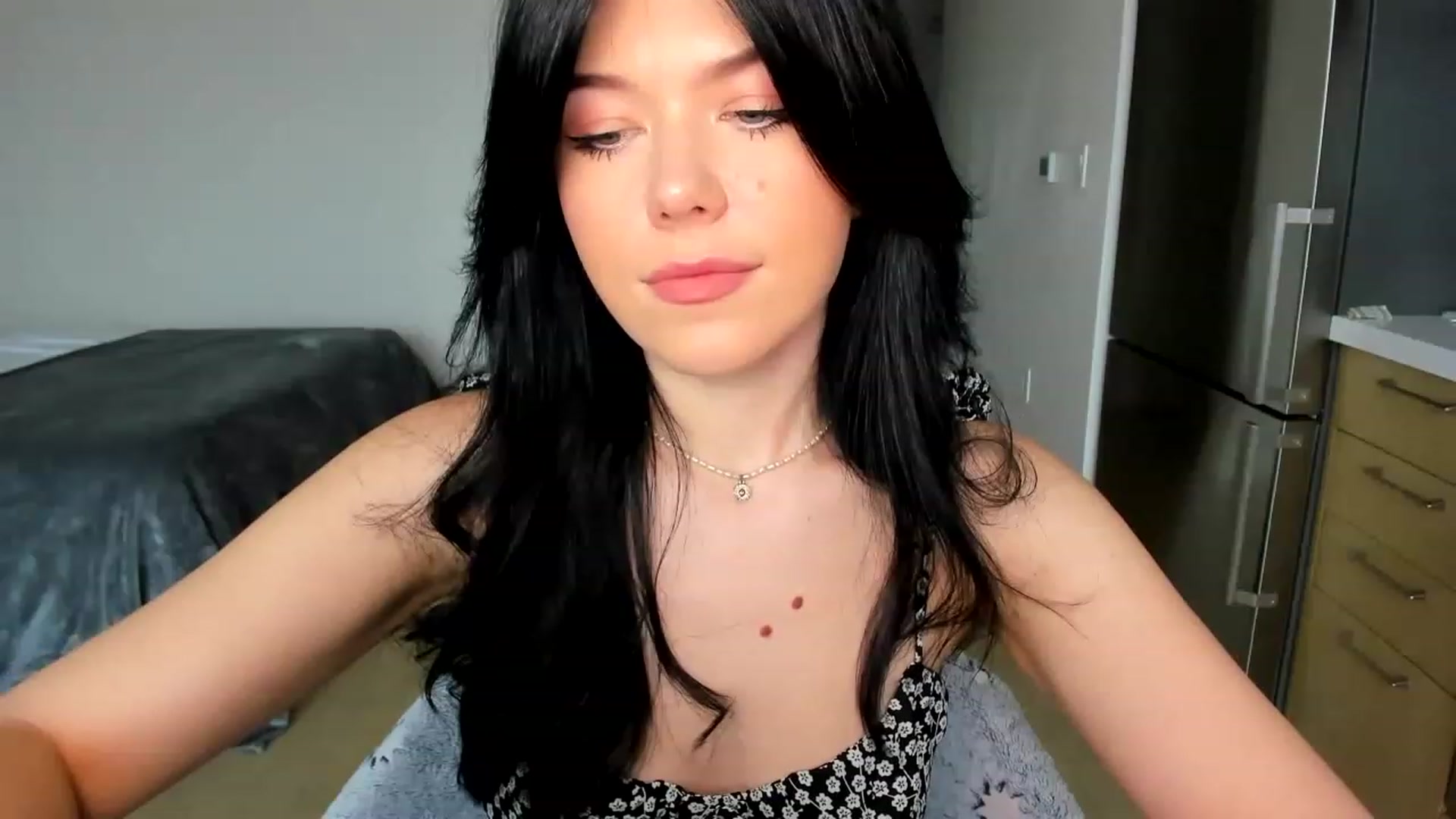 Gallery image thumbnail from Nancy_Morris's myfreecams stream on, 05/31/2023, 03:36 image 2 of 20