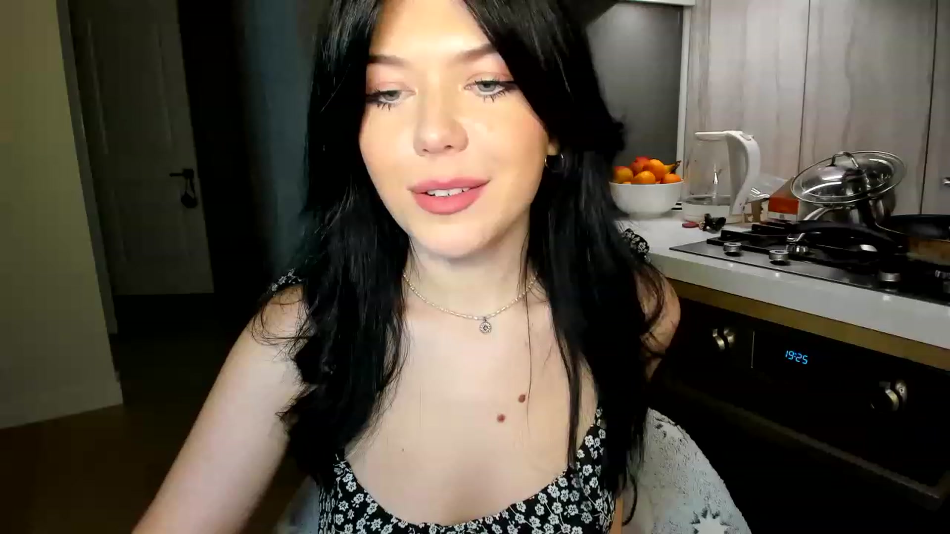 Gallery image thumbnail from Nancy_Morris's myfreecams stream on, 05/31/2023, 03:36 image 20 of 20