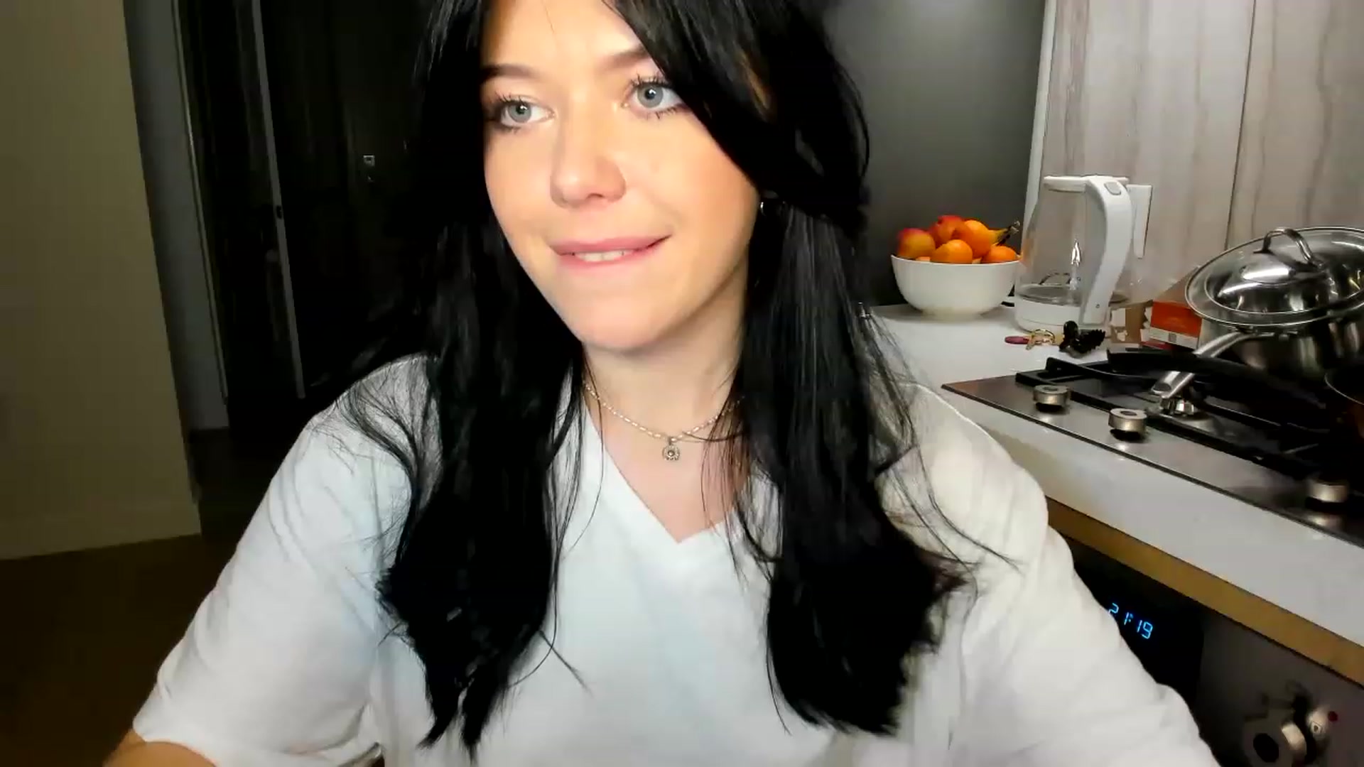 Gallery image thumbnail from Nancy_Morris's myfreecams stream on, 05/31/2023, 07:35 image 8 of 20