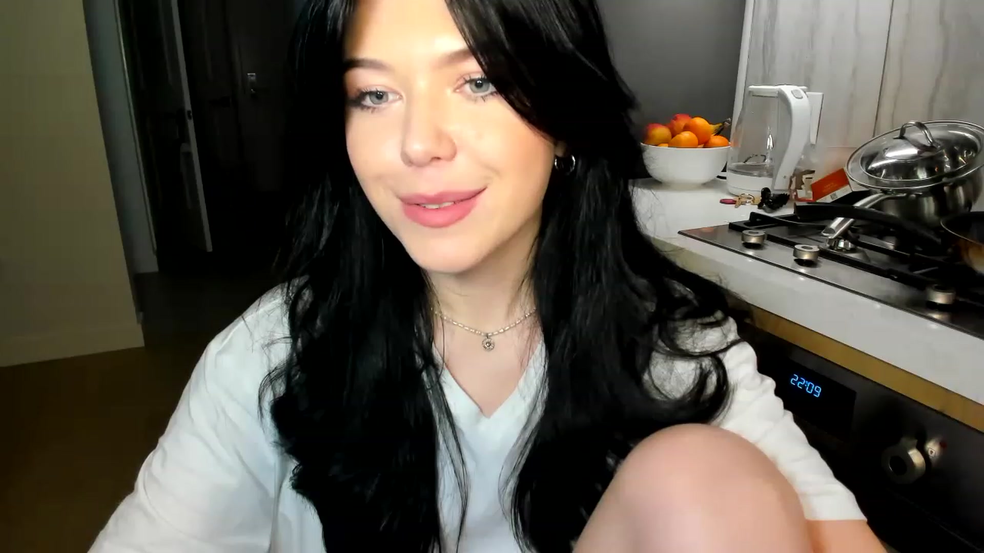 Gallery image thumbnail from Nancy_Morris's myfreecams stream on, 05/31/2023, 07:35 image 13 of 20