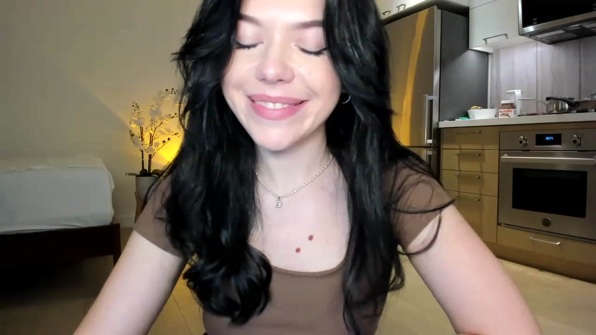 Gallery image thumbnail from Nancy_Morris's myfreecams stream on, 06/05/2023, 02:56 image 18 of 20