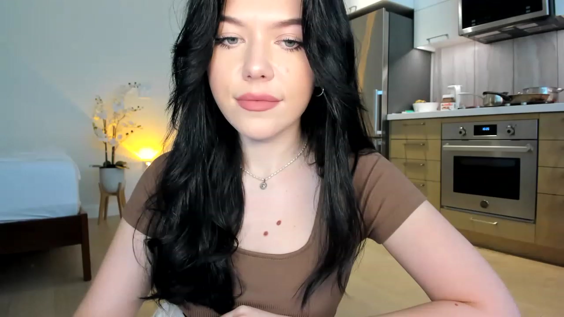 Gallery image thumbnail from Nancy_Morris's myfreecams stream on, 06/05/2023, 02:56 image 4 of 20