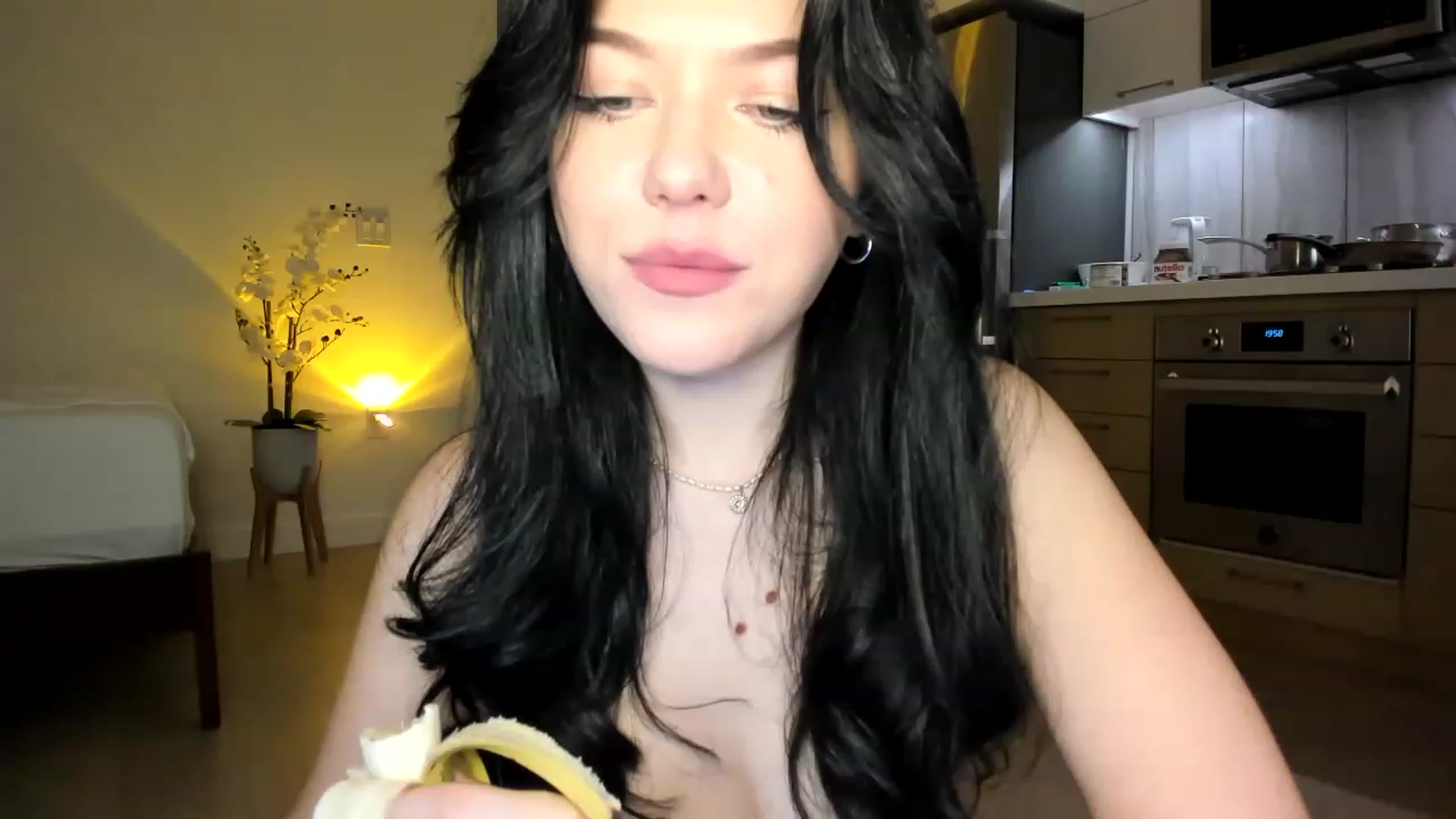 Gallery image thumbnail from Nancy_Morris's myfreecams stream on, 06/05/2023, 04:12 image 18 of 20