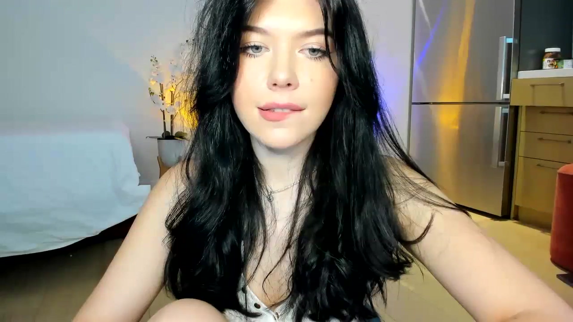 Gallery image thumbnail from Nancy_Morris's myfreecams stream on, 06/06/2023, 01:50 image 15 of 20