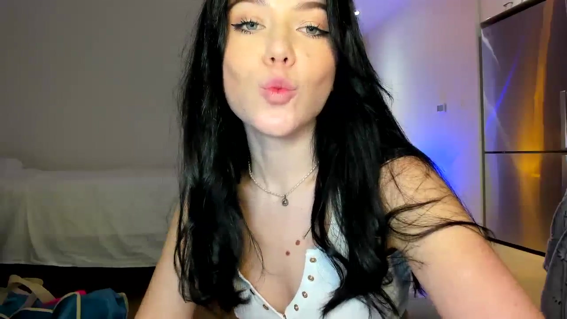 Gallery image thumbnail from Nancy_Morris's myfreecams stream on, 06/06/2023, 04:20 image 12 of 20