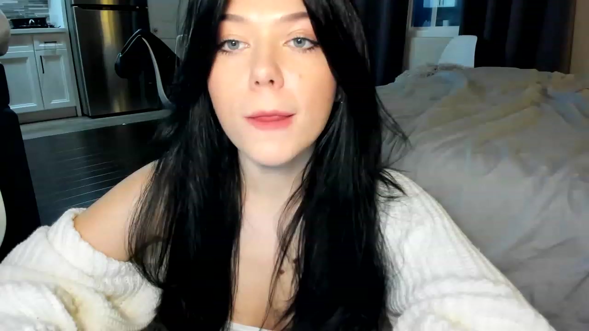 Gallery image thumbnail from Nancy_Morris's myfreecams stream on, 06/08/2023, 06:28 image 6 of 20
