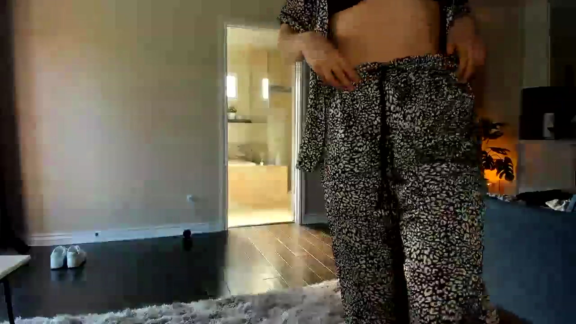 Gallery image thumbnail from Nancy_Morris's myfreecams stream on, 06/10/2023, 24:42 image 14 of 20