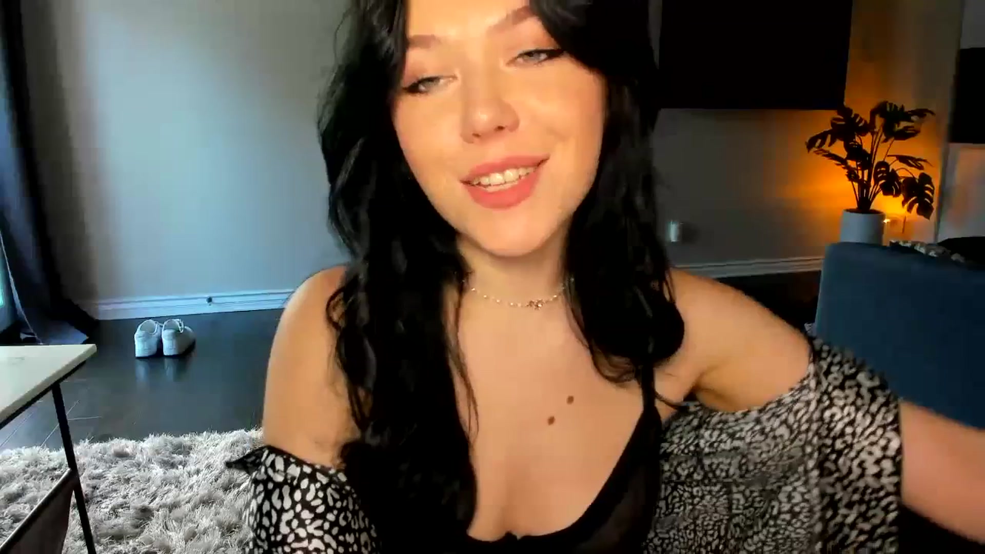 Gallery image thumbnail from Nancy_Morris's myfreecams stream on, 06/10/2023, 01:50 image 6 of 20