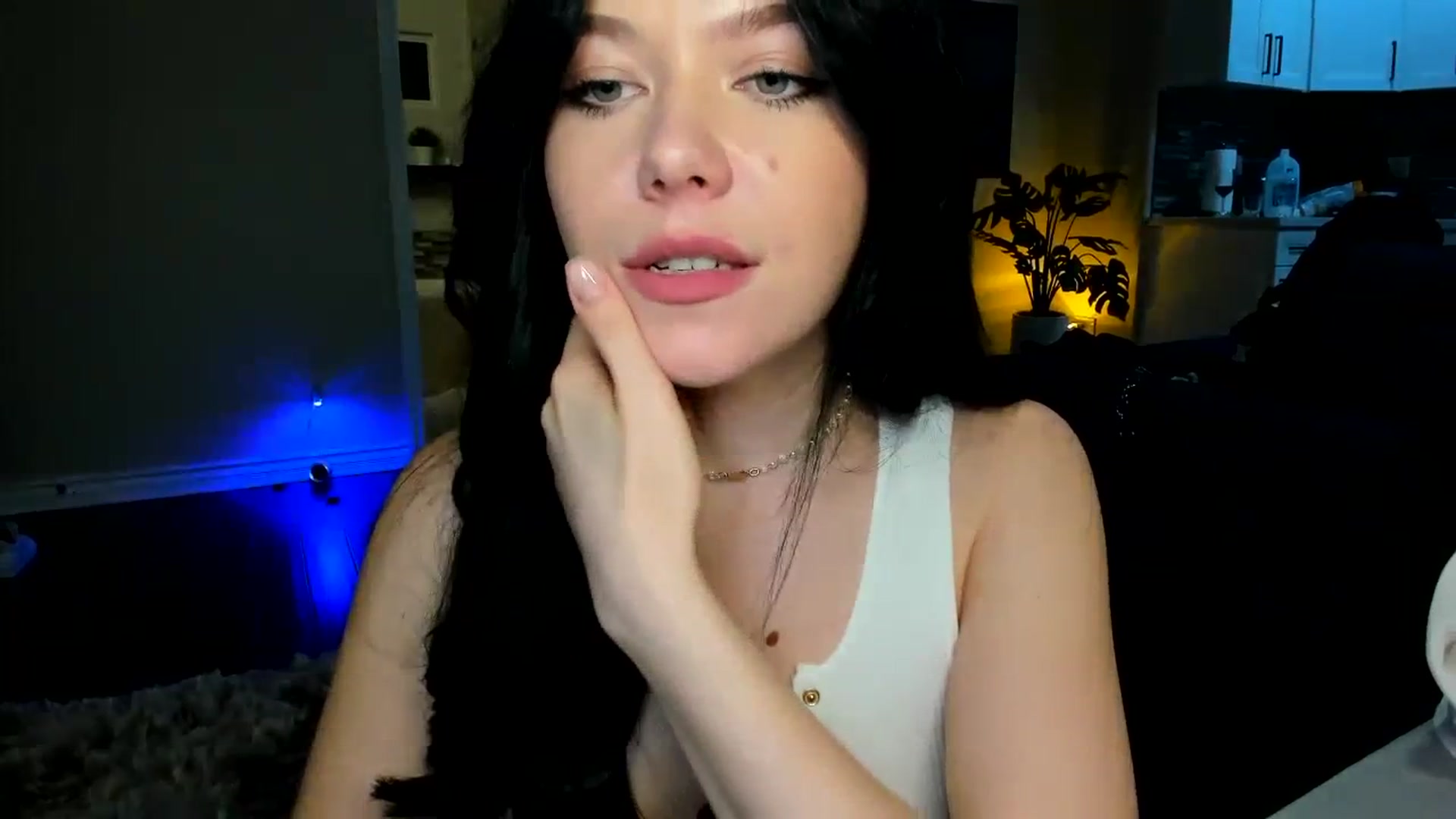 Gallery image thumbnail from Nancy_Morris's myfreecams stream on, 06/10/2023, 05:18 image 18 of 20