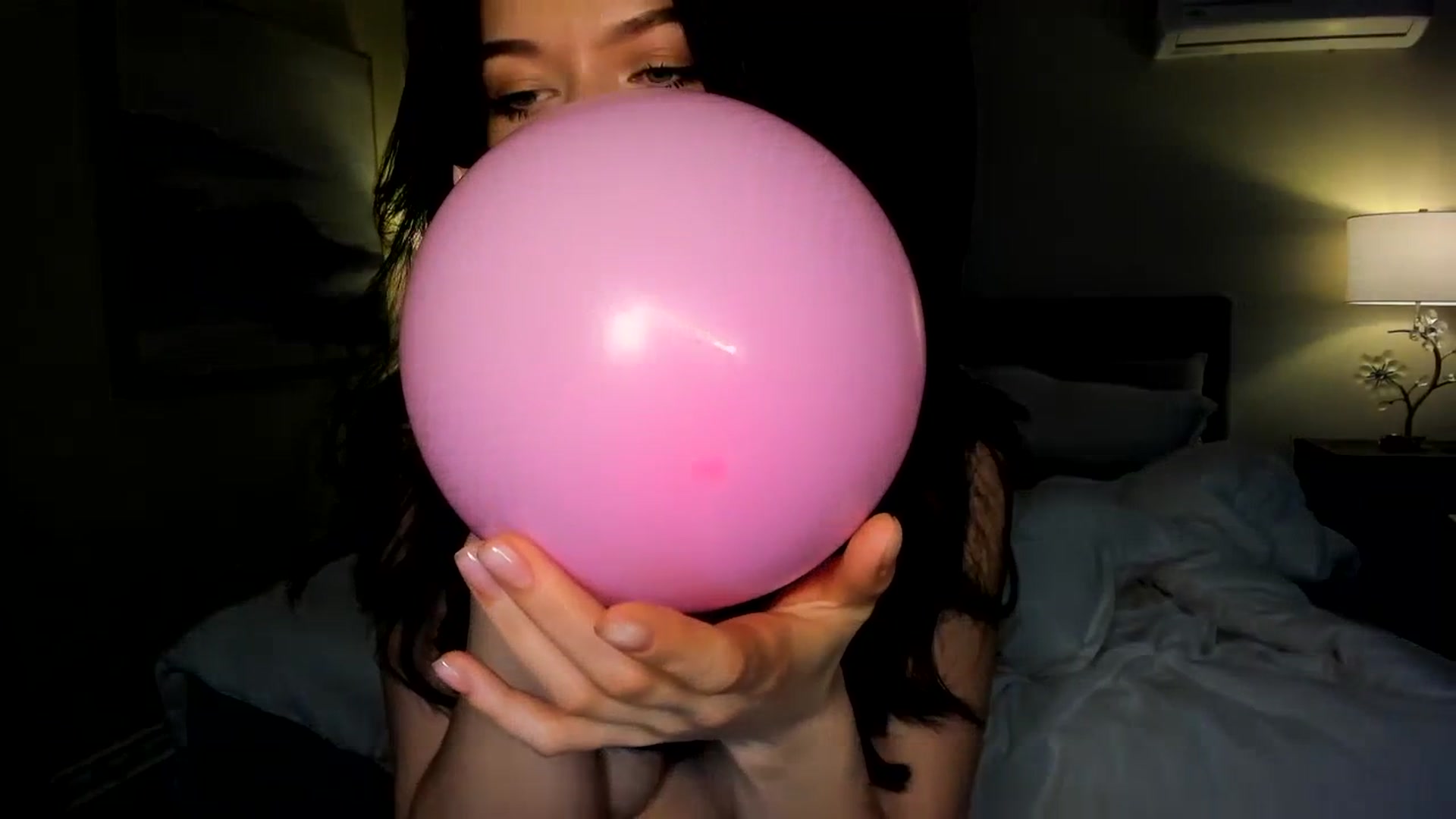 Gallery image thumbnail from Nancy_Morris's myfreecams stream on, 06/11/2023, 08:00 image 17 of 20