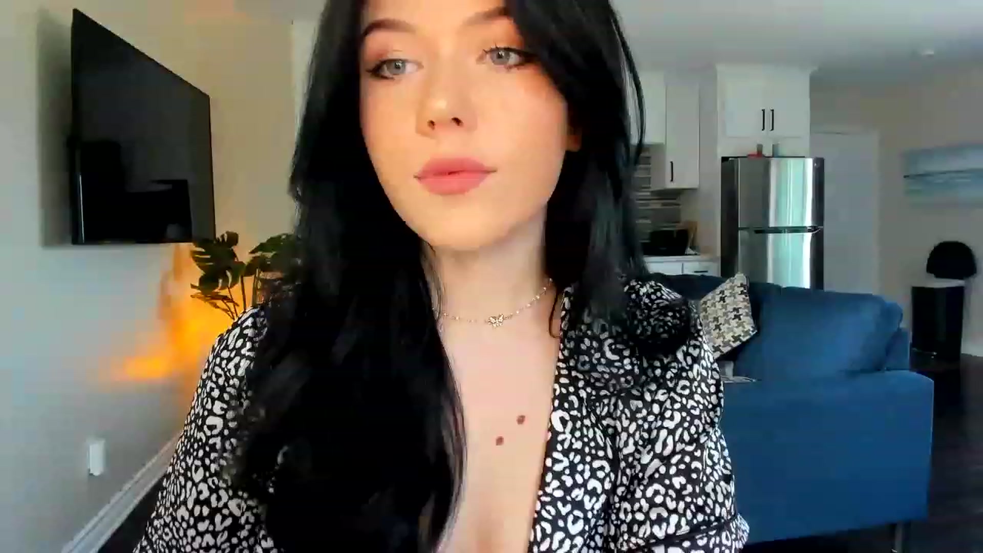 Gallery image thumbnail from Nancy_Morris's myfreecams stream on, 06/15/2023, 24:04 image 19 of 20