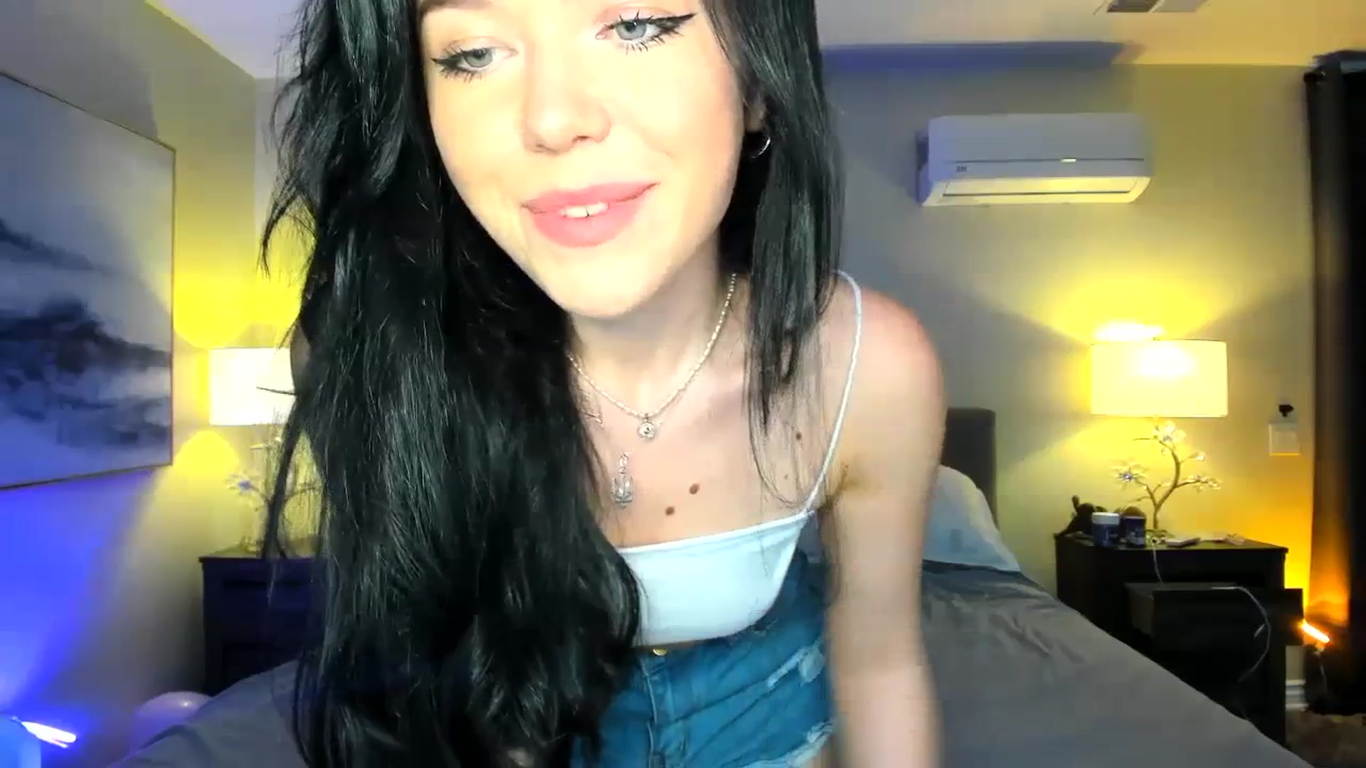 Gallery image thumbnail from Nancy_Morris's myfreecams stream on, 06/17/2023, 01:33 image 16 of 20