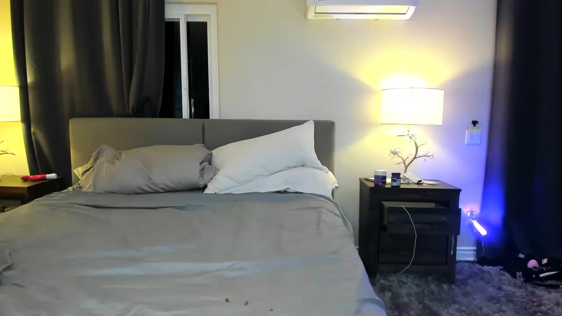 Gallery image thumbnail from Nancy_Morris's myfreecams stream on, 06/19/2023, 05:10 image 4 of 20